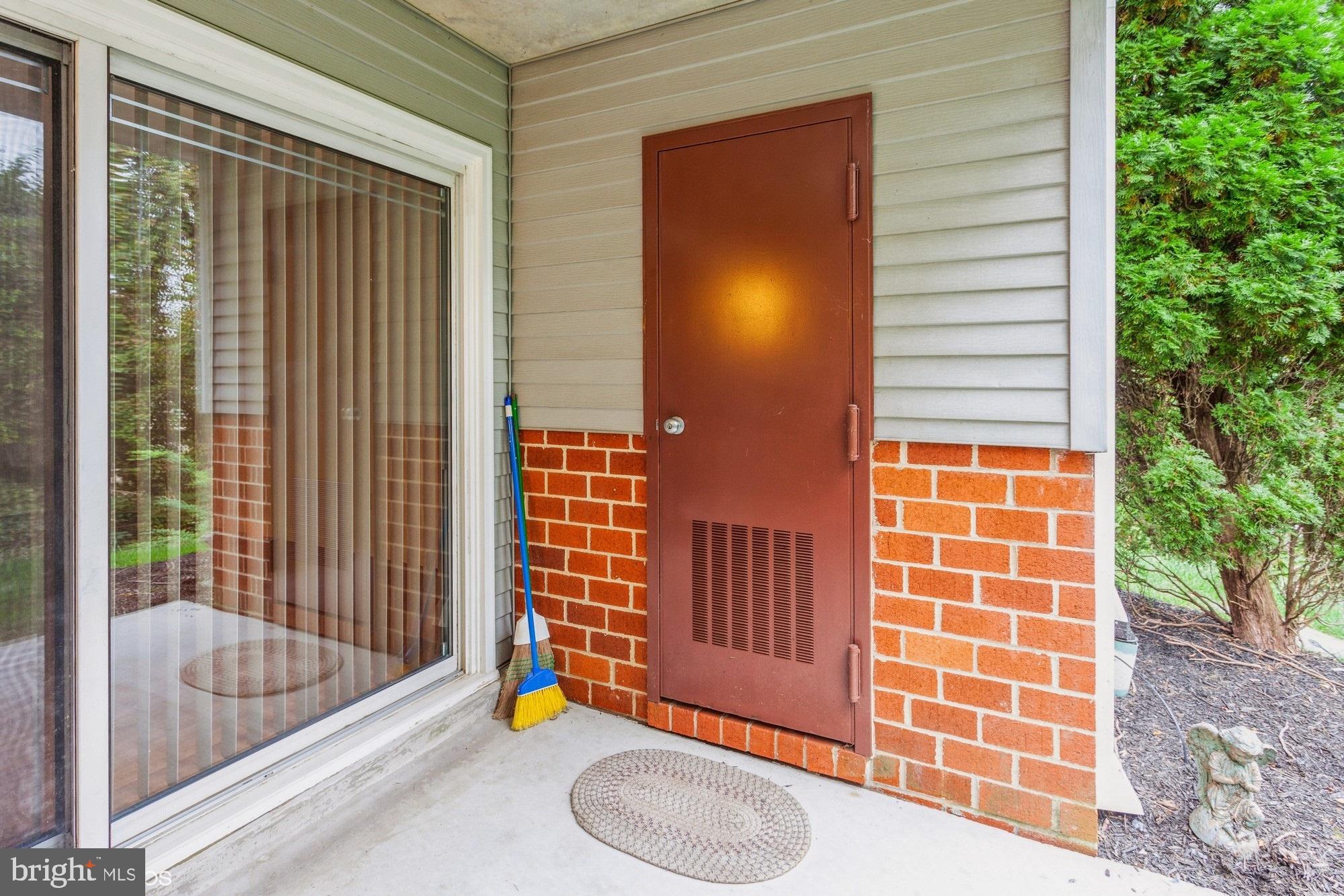 STAPLETON COURT GARDEN - Residential