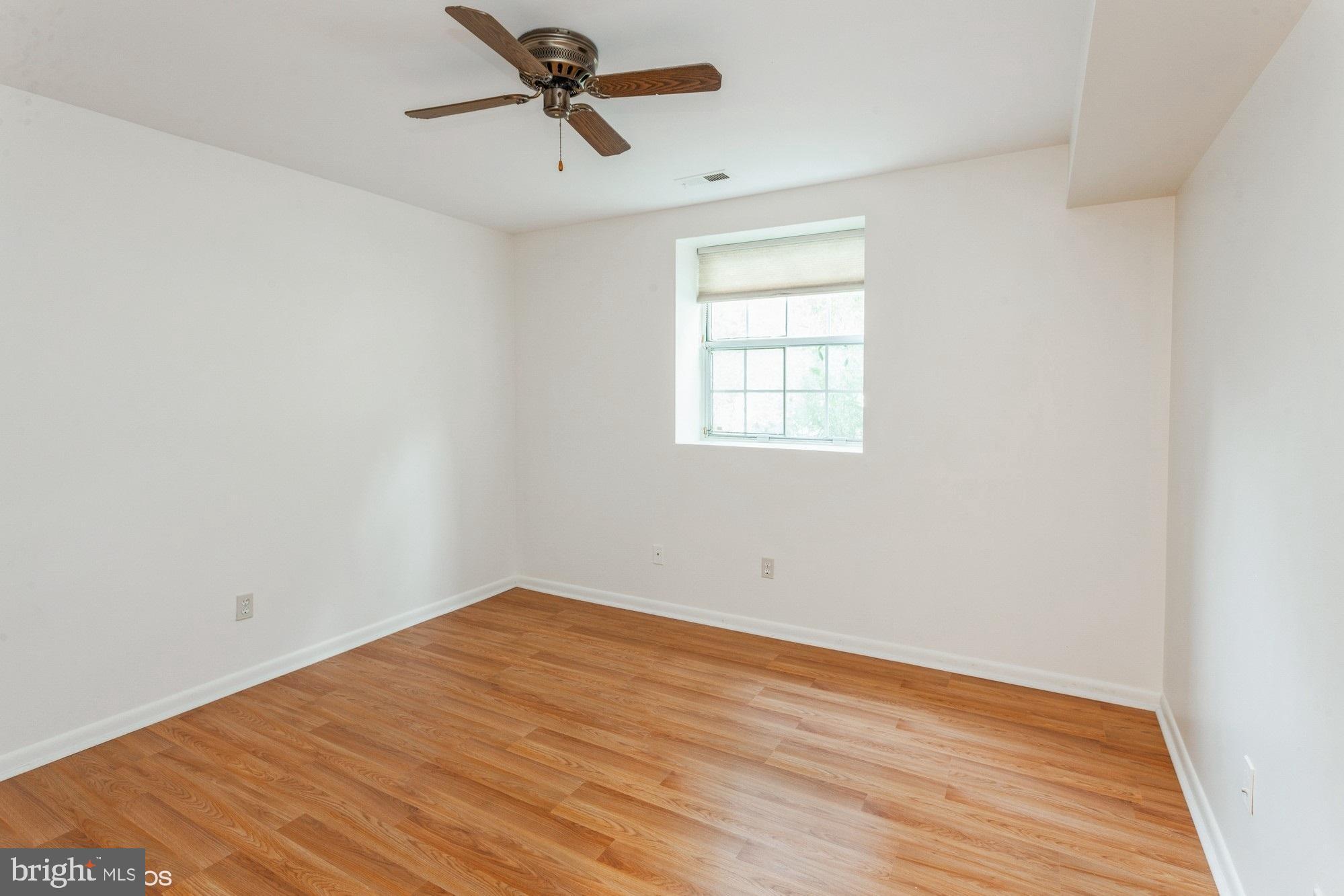 STAPLETON COURT GARDEN - Residential