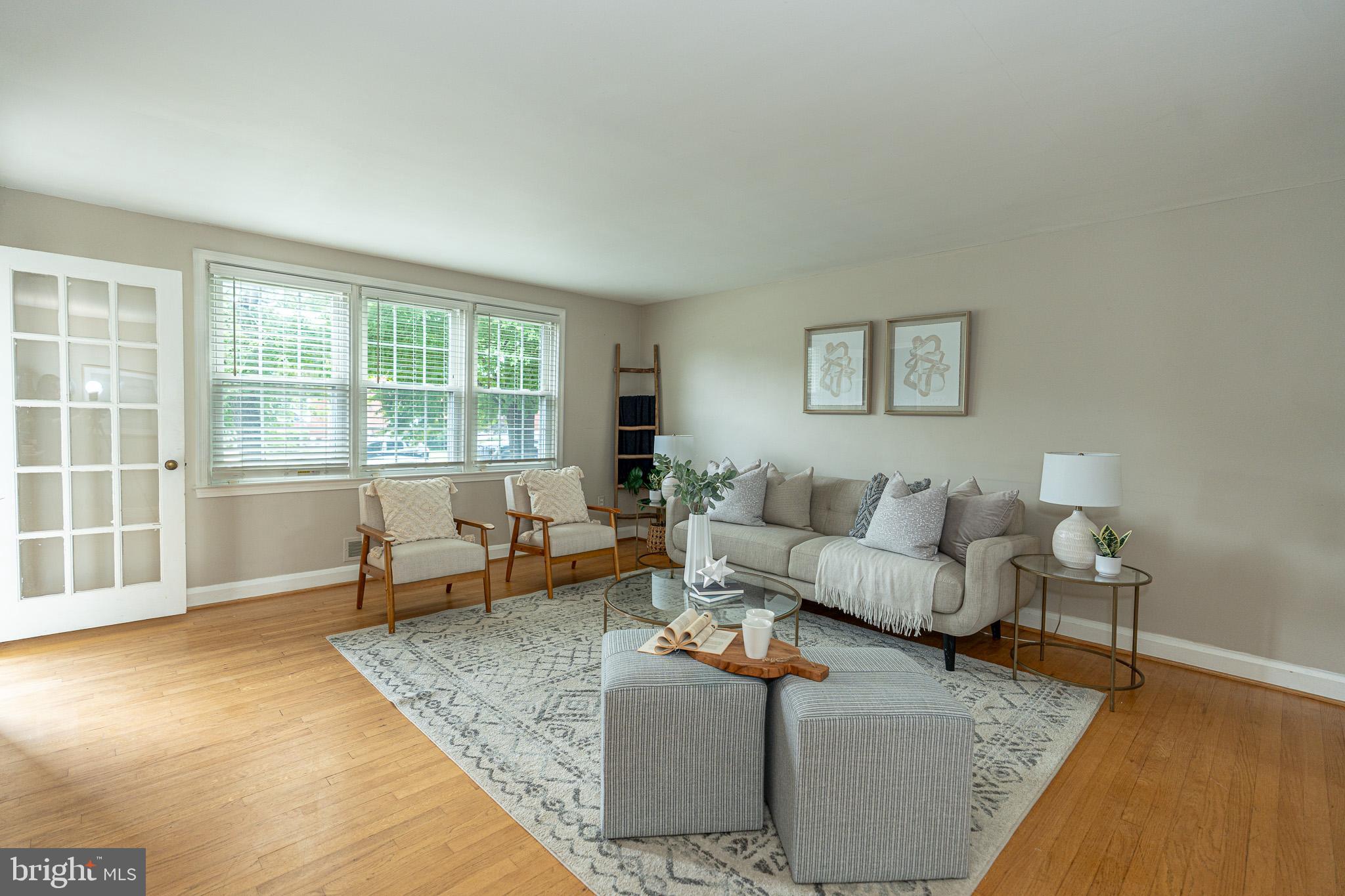 1530 COTTAGE