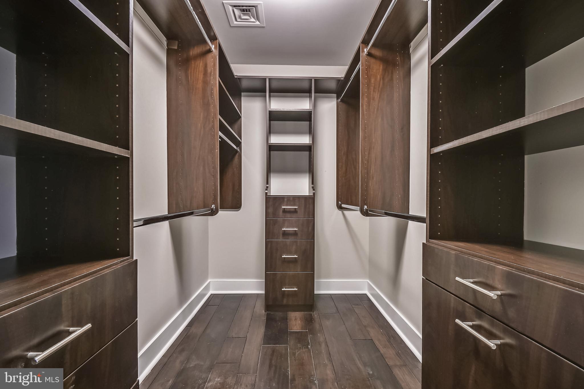 INNER HARBOR - Residential