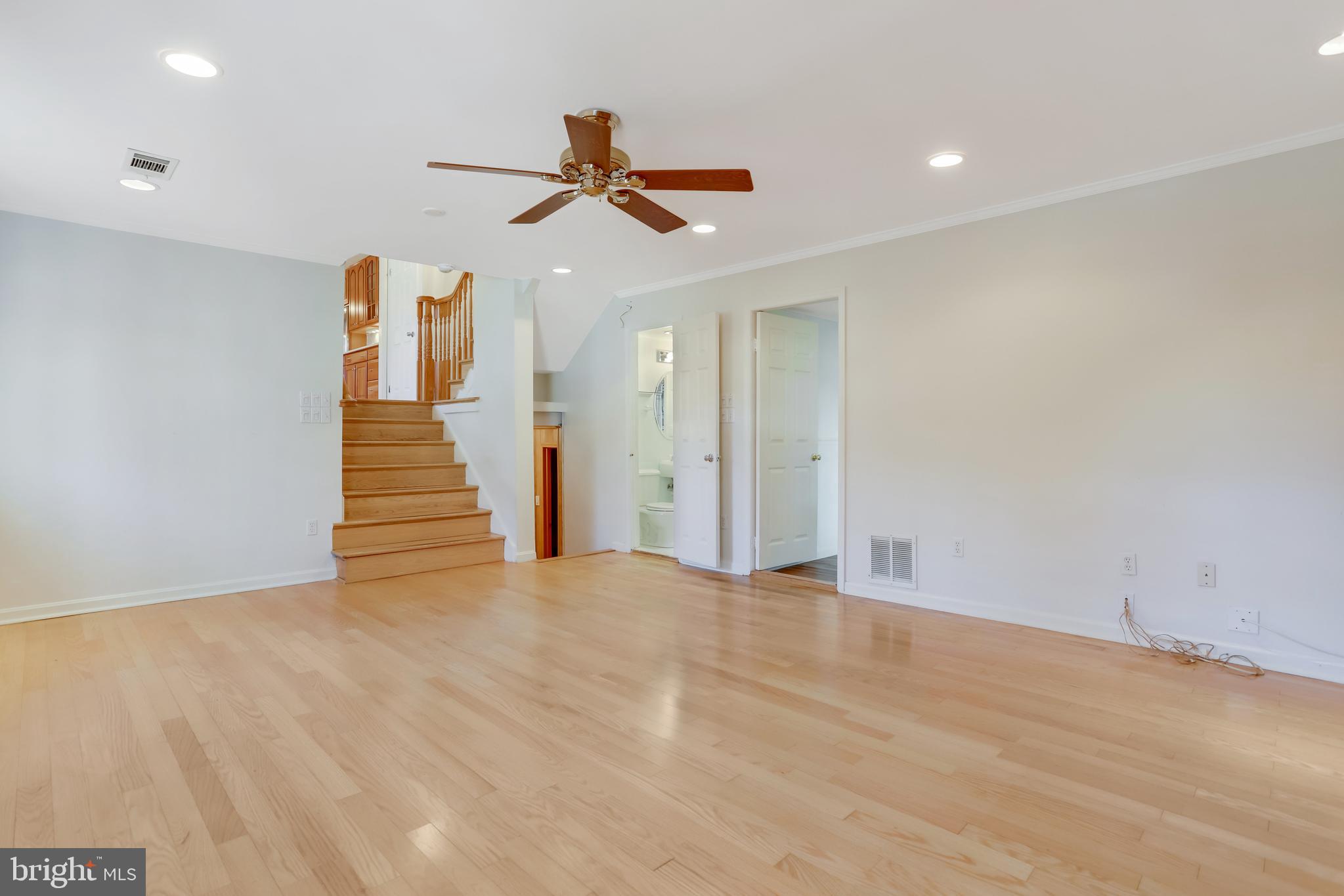 ORANGE HUNT ESTATES - Residential