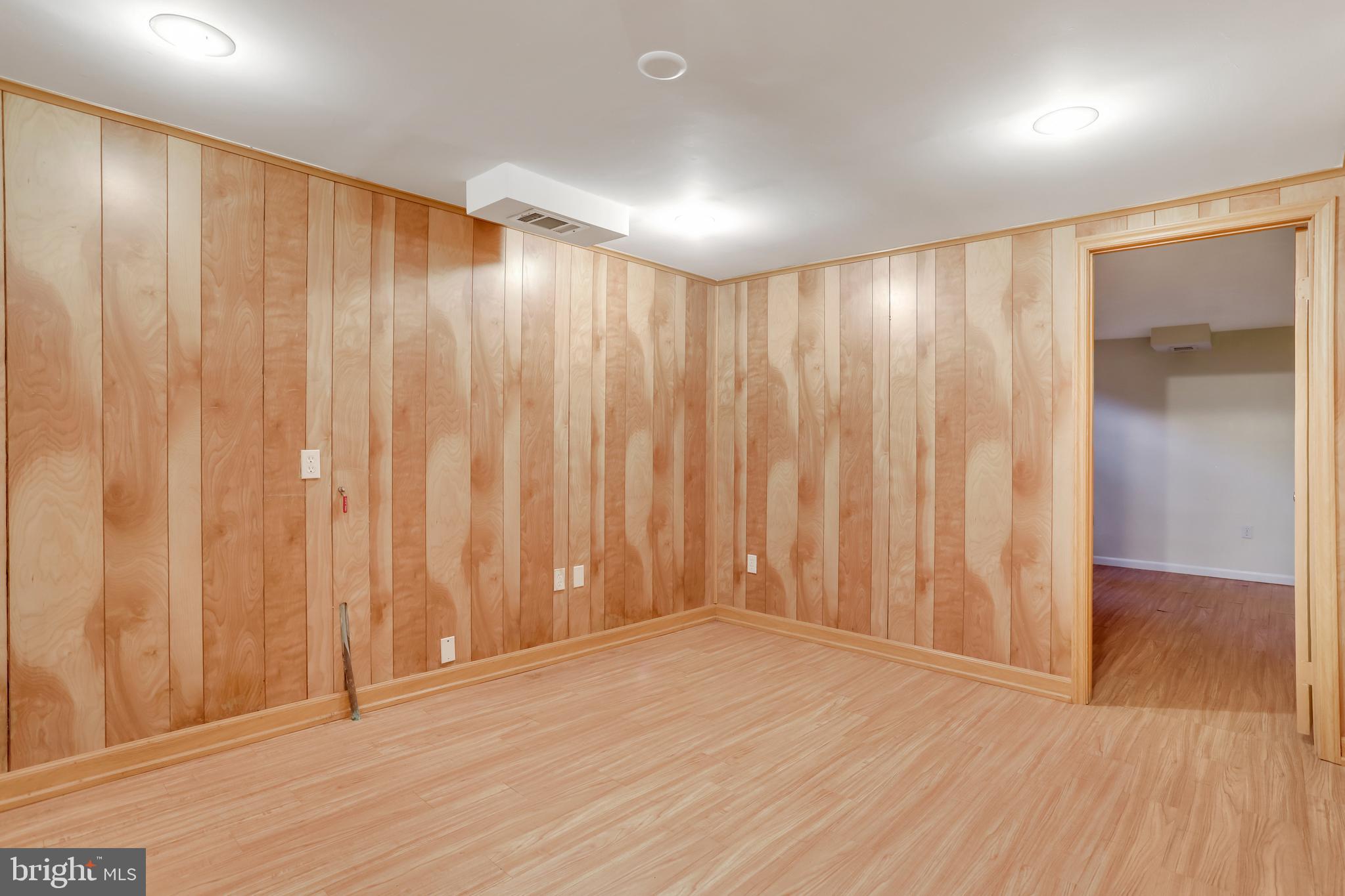 ORANGE HUNT ESTATES - Residential