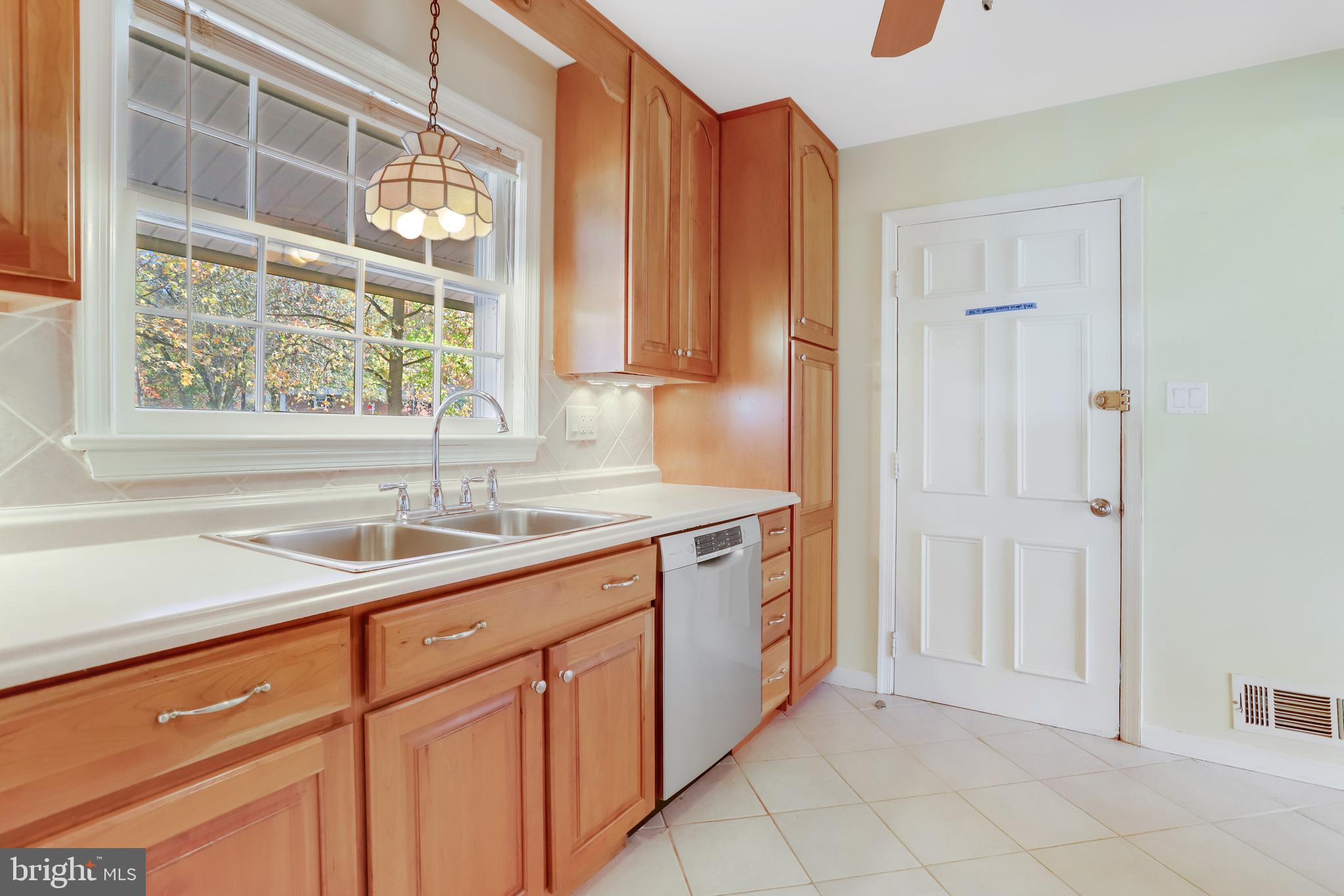 ORANGE HUNT ESTATES - Residential