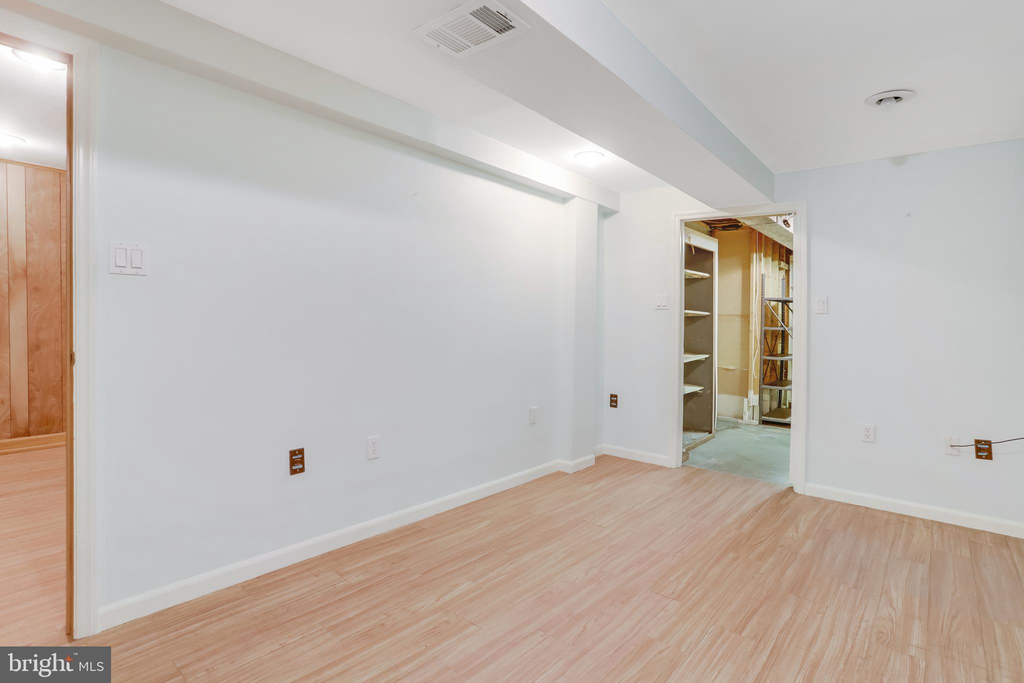 ORANGE HUNT ESTATES - Residential