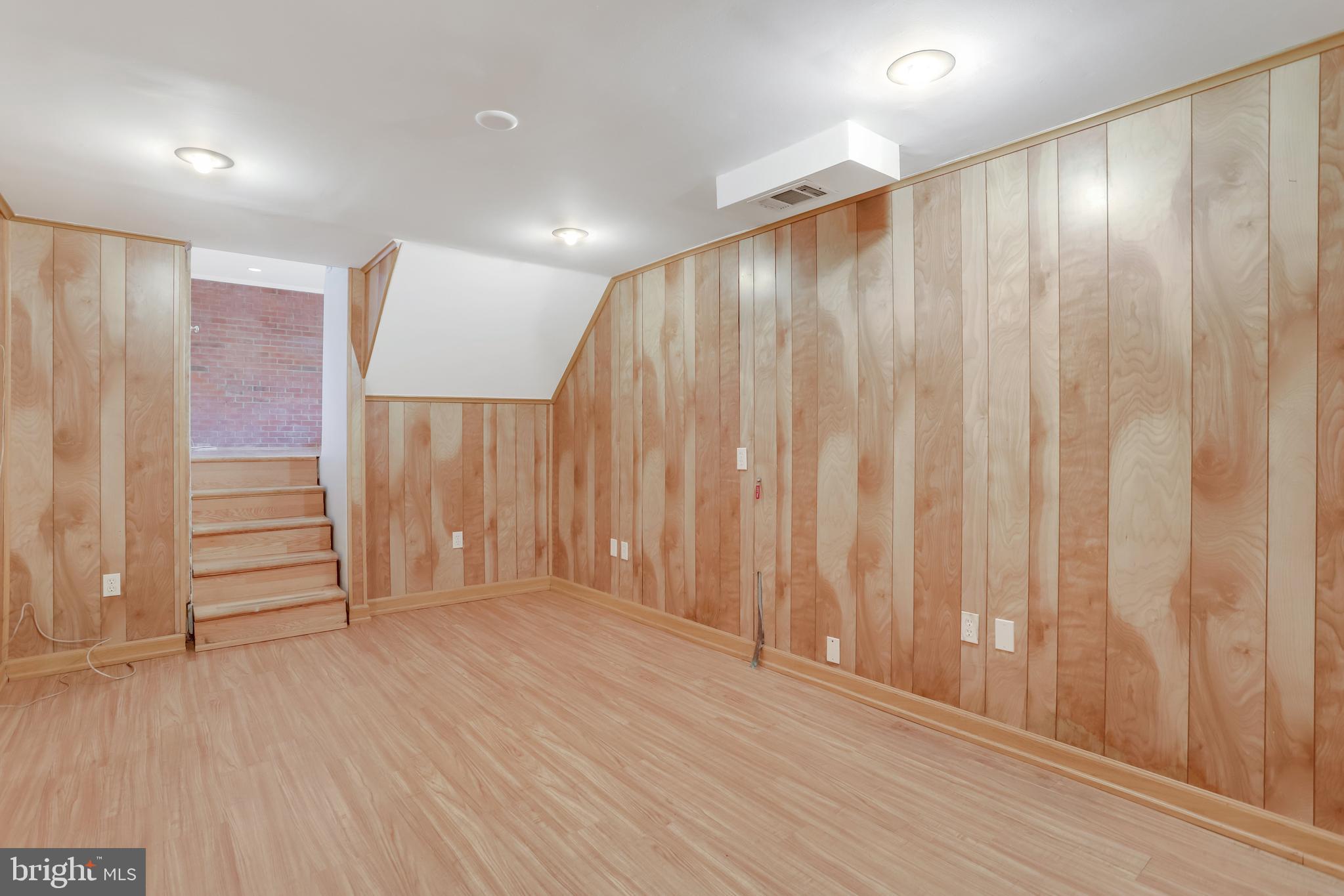 ORANGE HUNT ESTATES - Residential