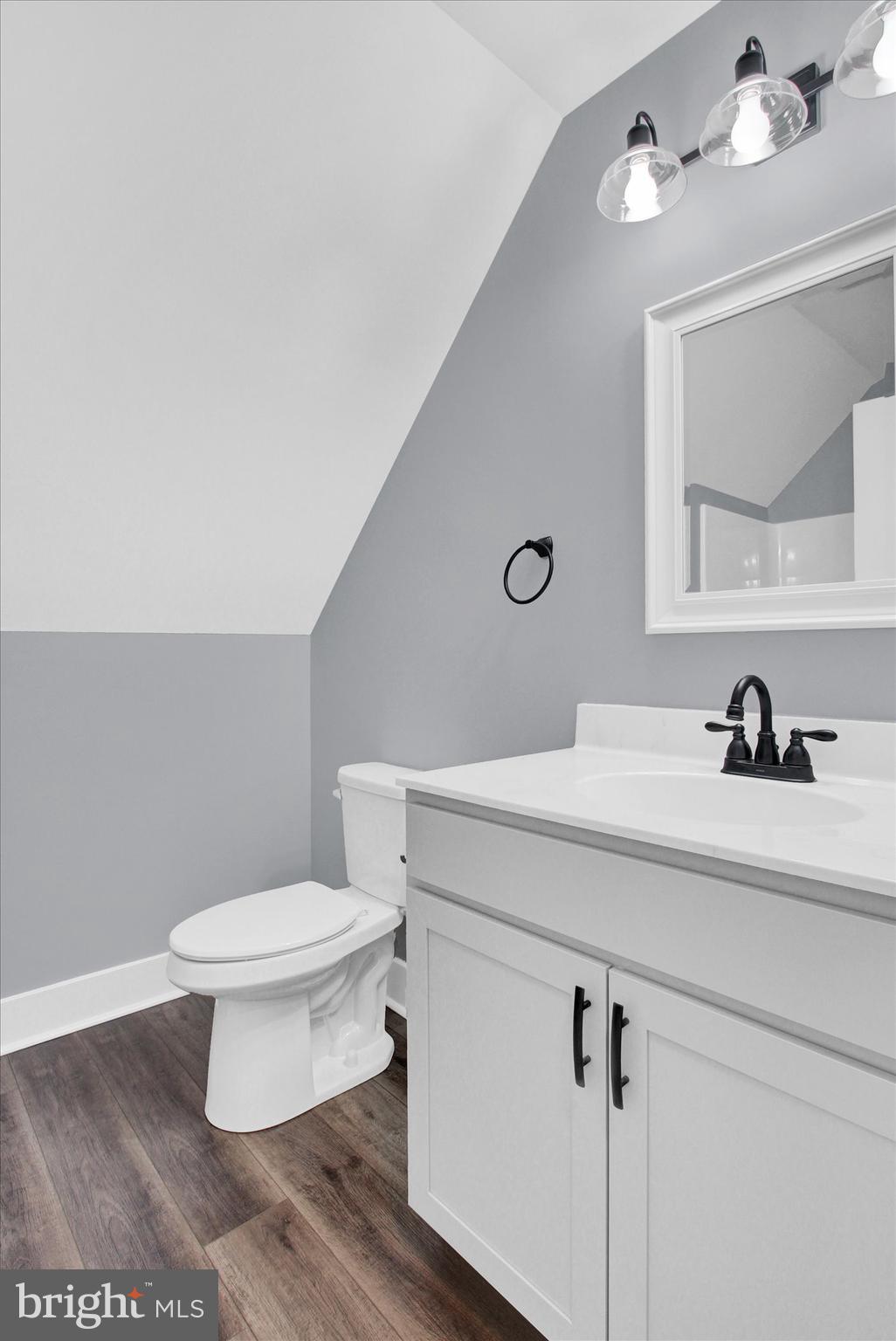 GLENVILLE - Residential