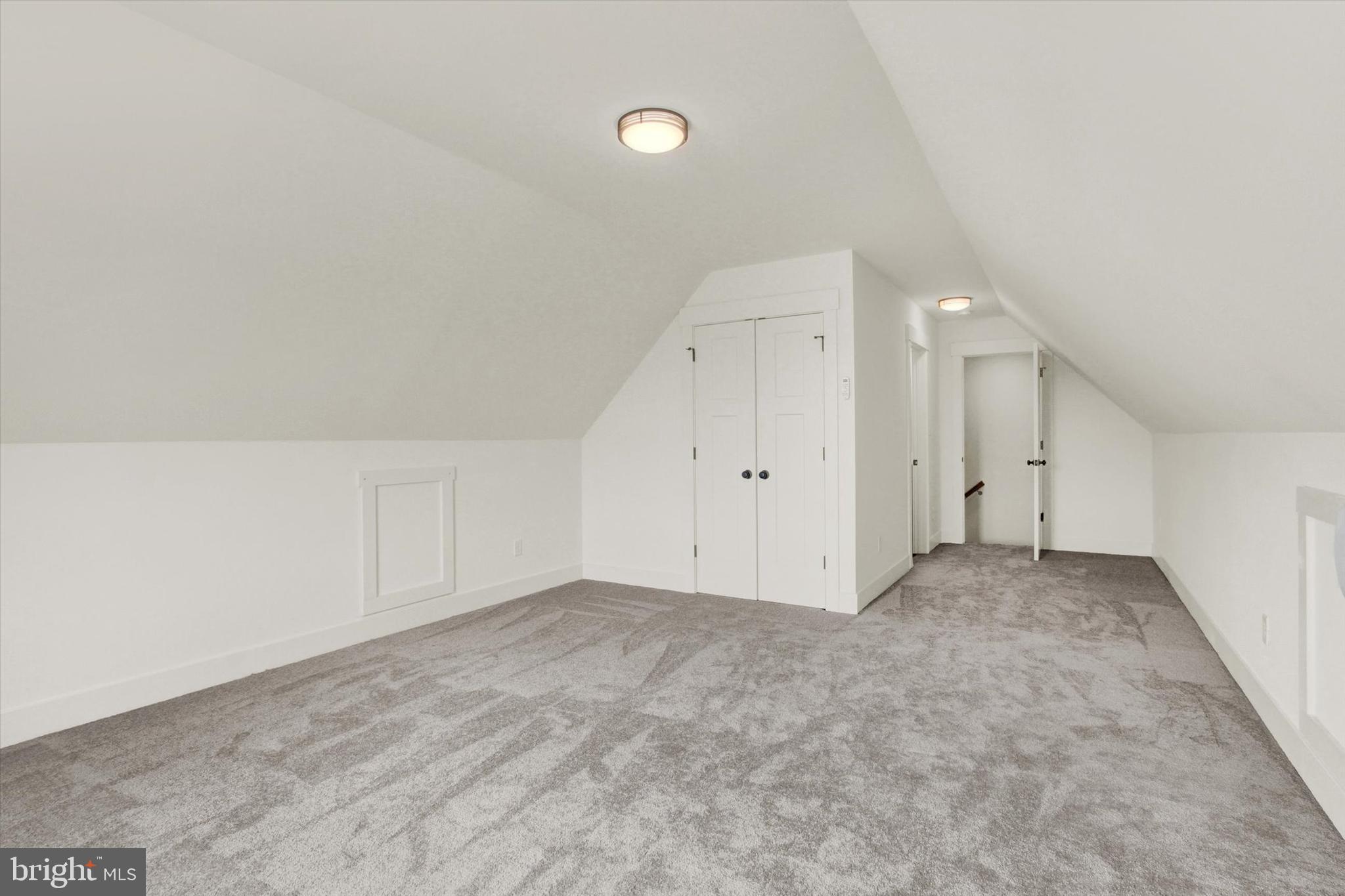 GLENVILLE - Residential