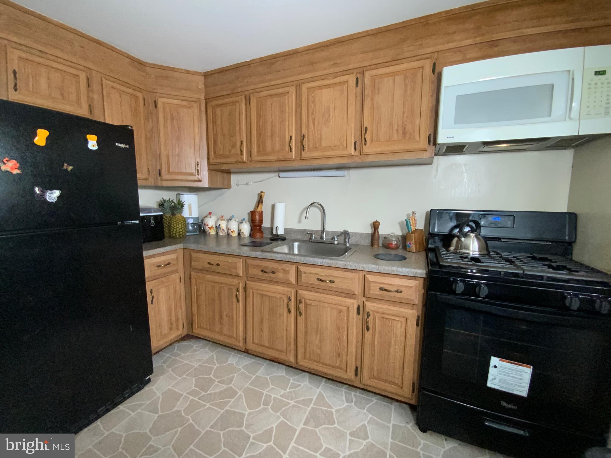 8TH WARD - Residential