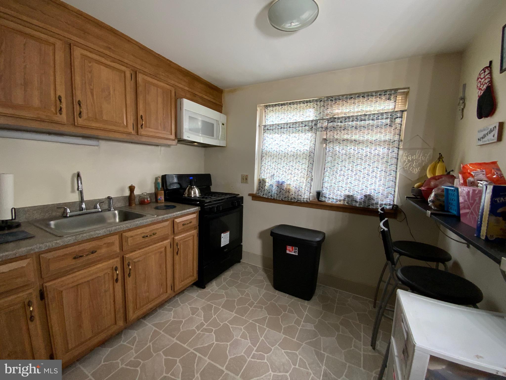 8TH WARD - Residential