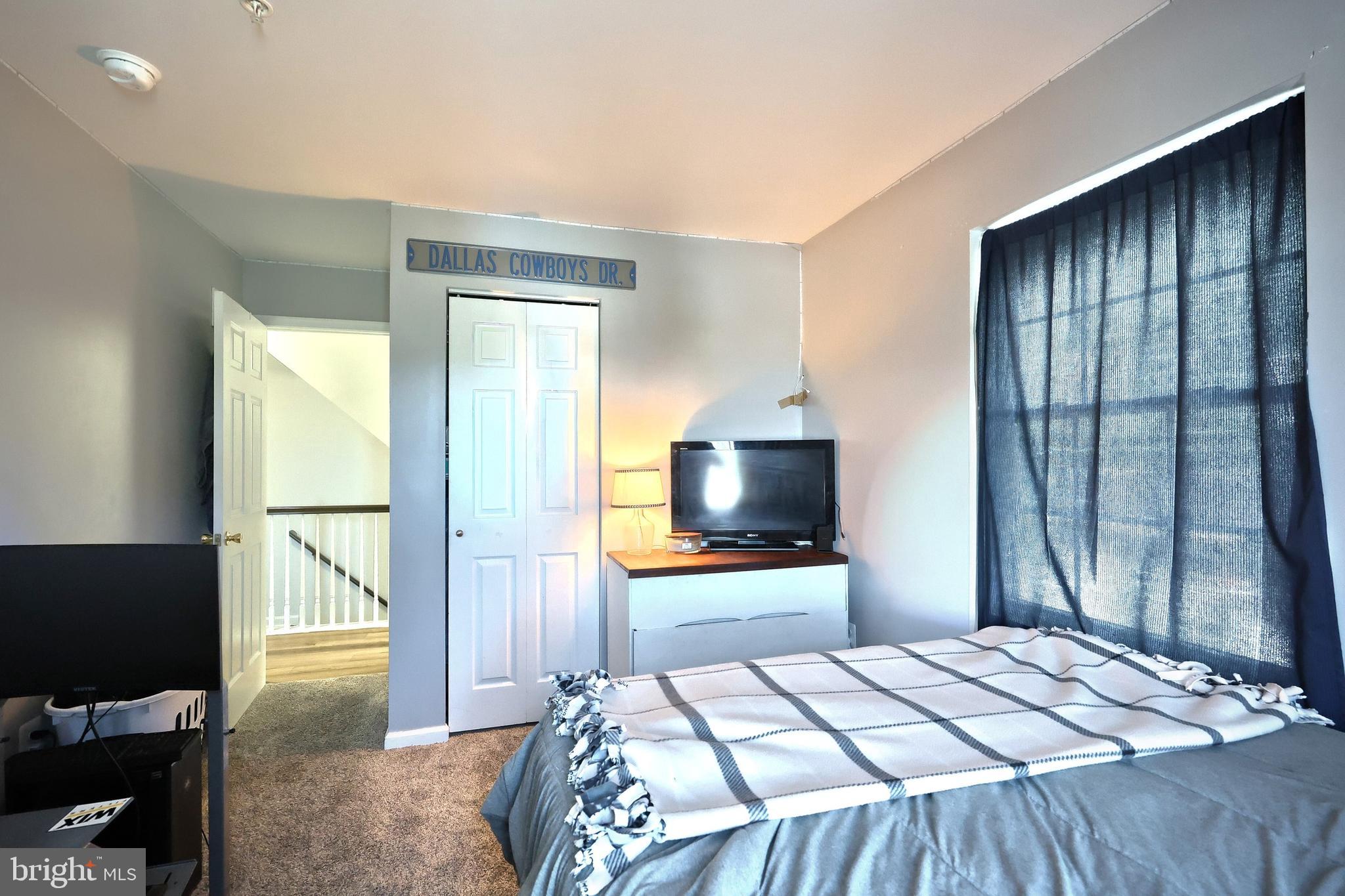 ALTAMONT GARDENS - Residential