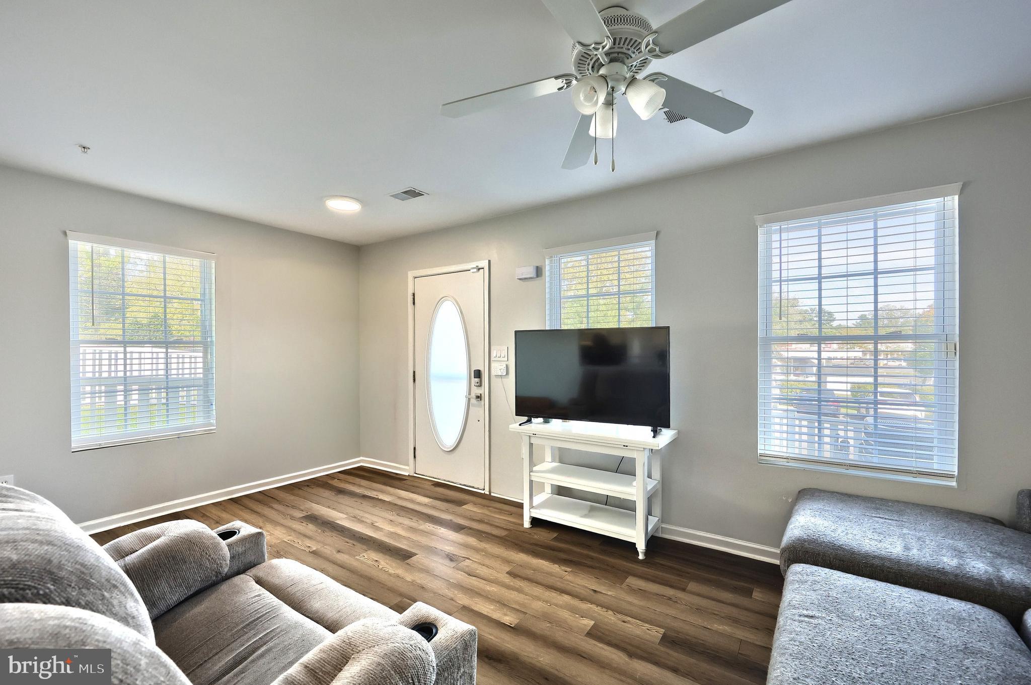 ALTAMONT GARDENS - Residential