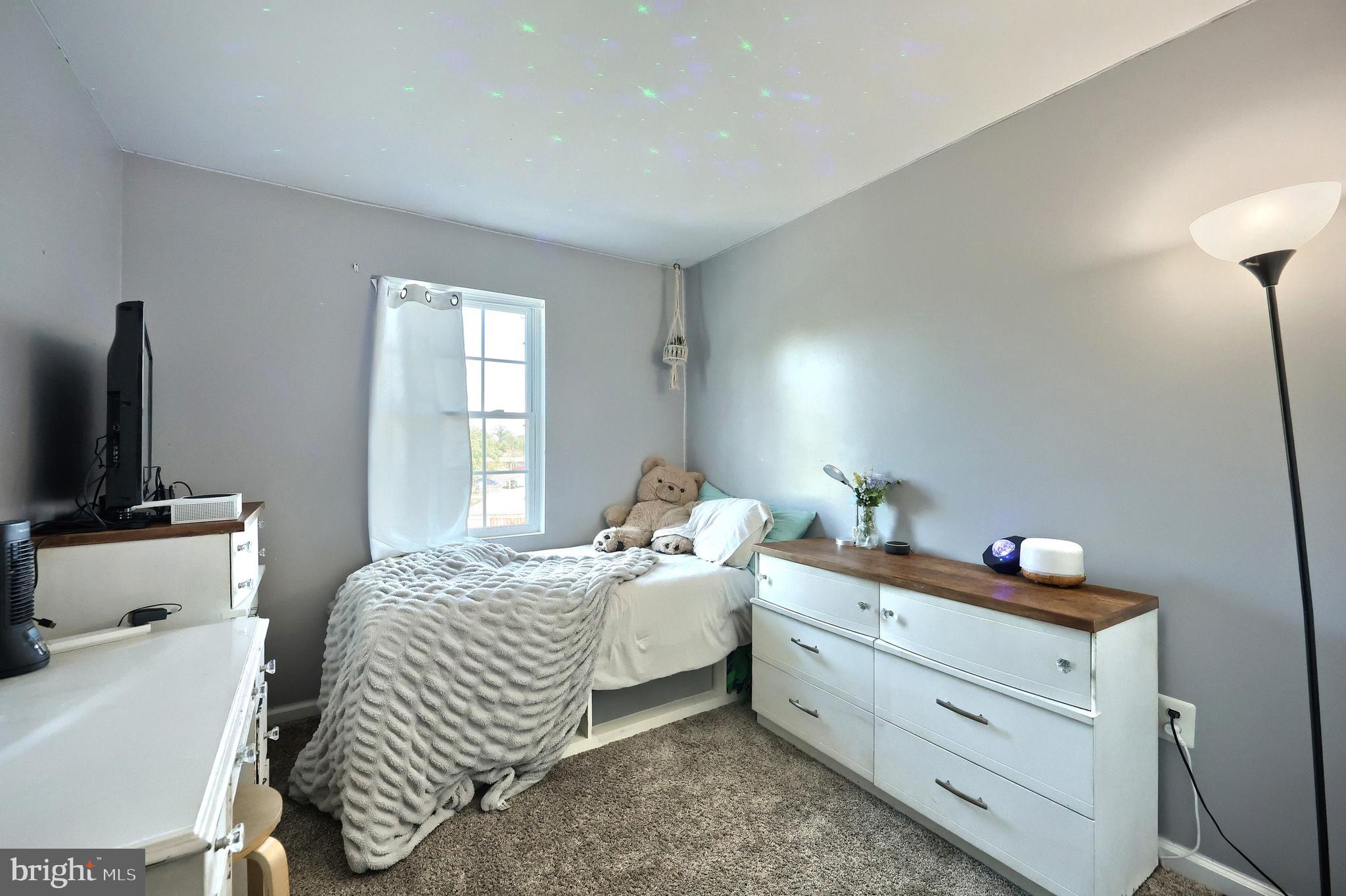 ALTAMONT GARDENS - Residential