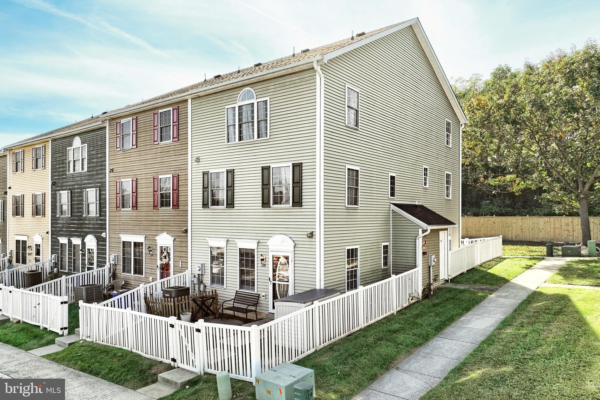 ALTAMONT GARDENS - Residential