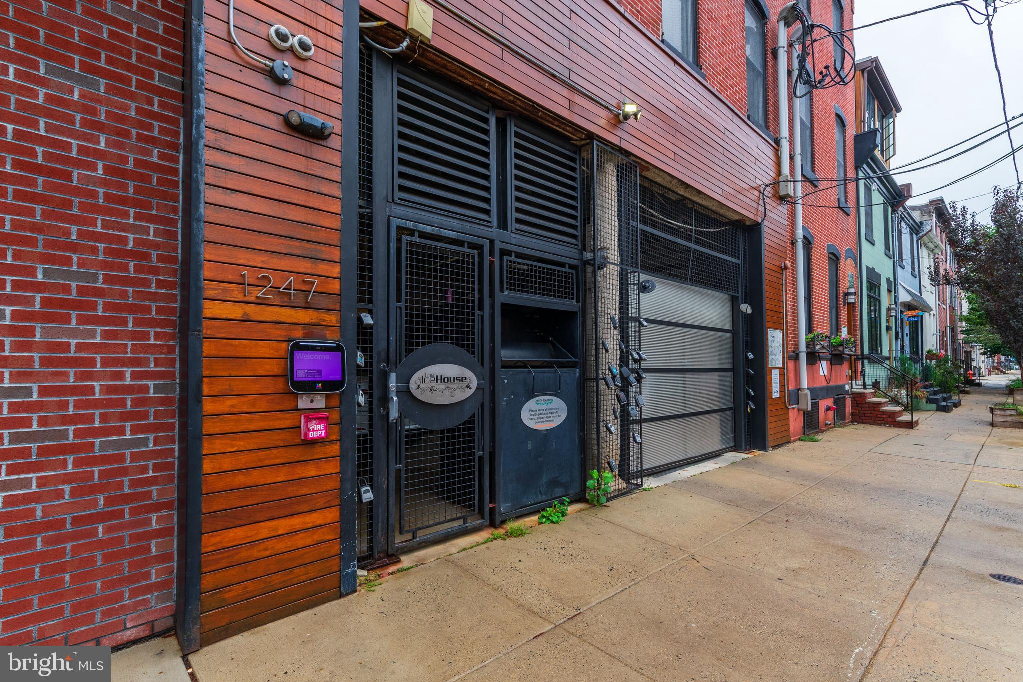 FISHTOWN - Residential Lease