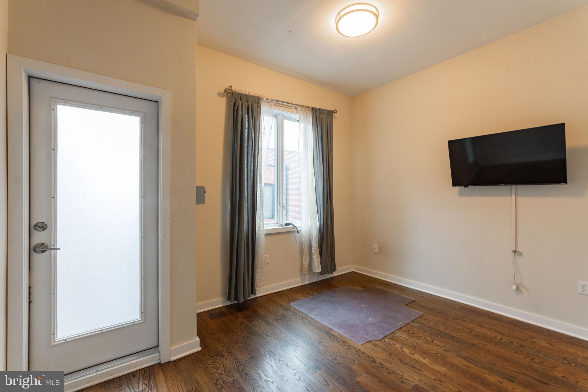 FISHTOWN - Residential Lease