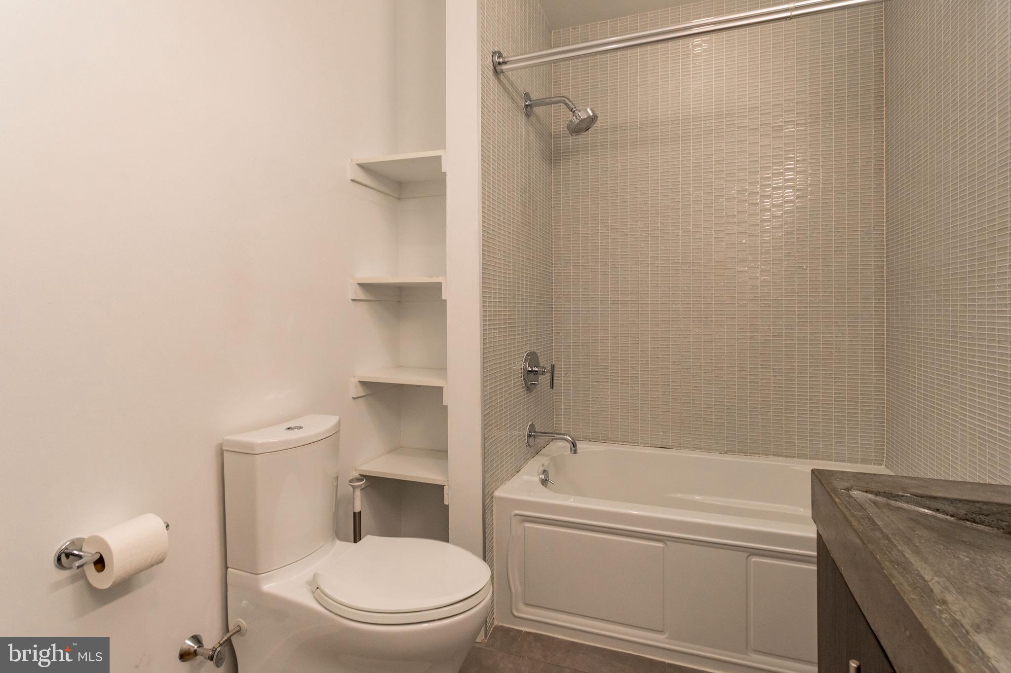 FISHTOWN - Residential Lease