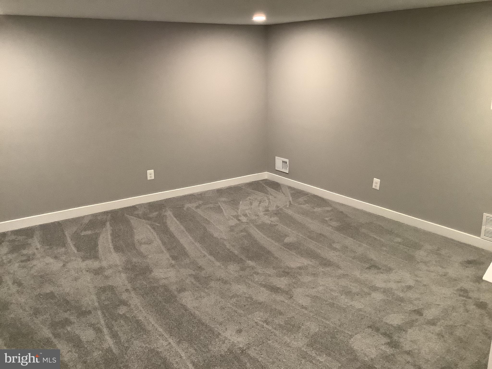 CHESTNUT WOODS - Residential