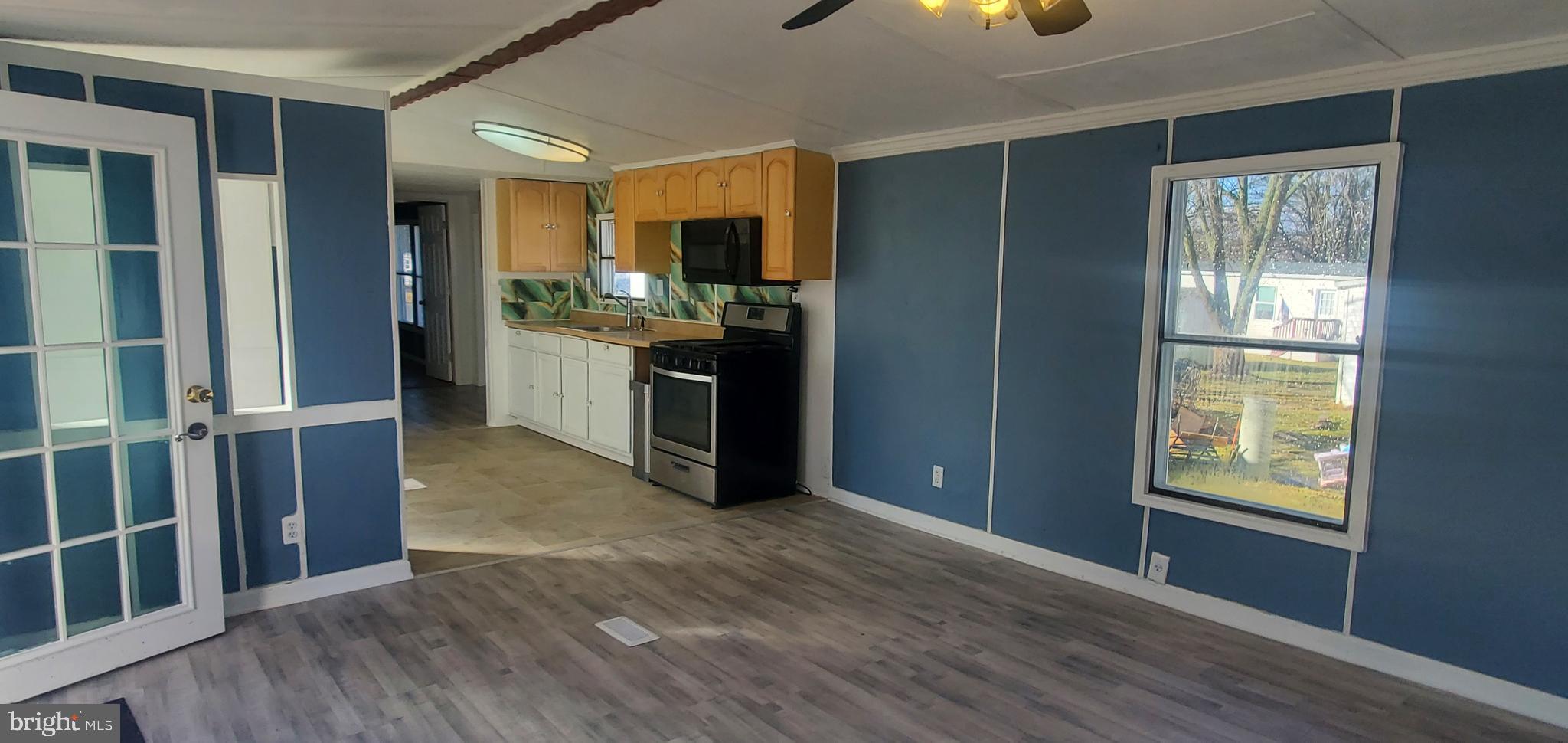 HOMESTEAD MOBILE HOME PARK - Residential