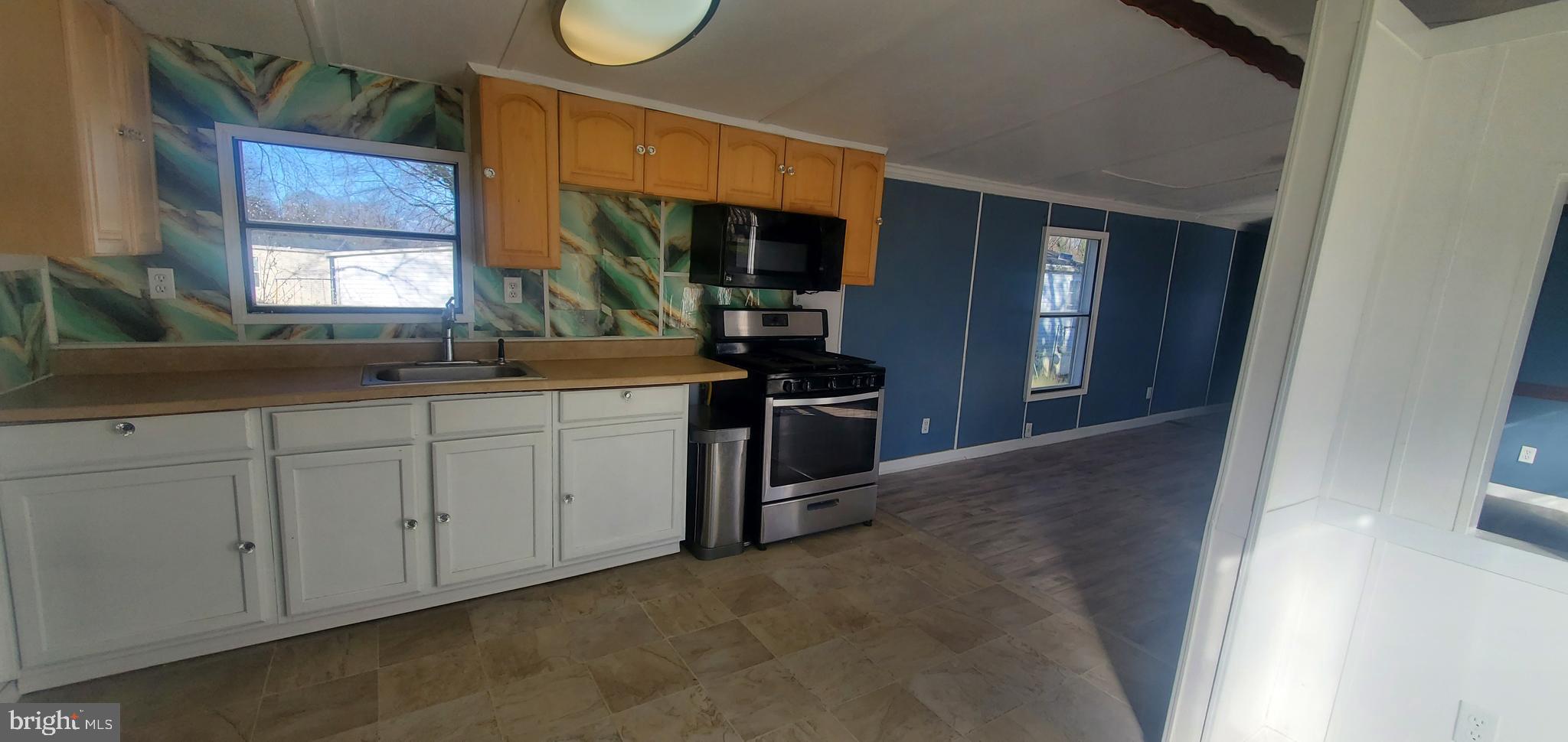 HOMESTEAD MOBILE HOME PARK - Residential