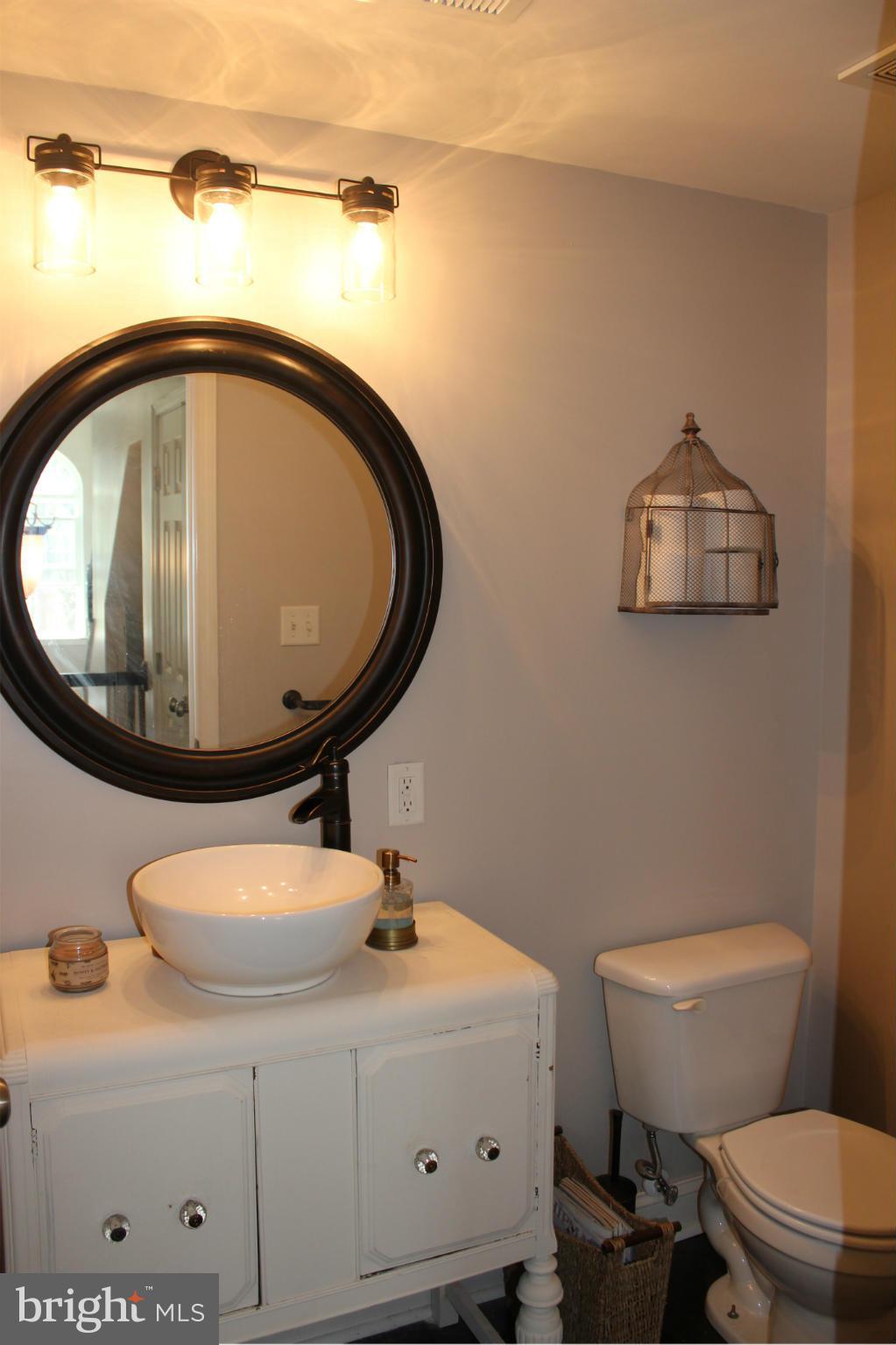 STONEY RUN - Residential Lease