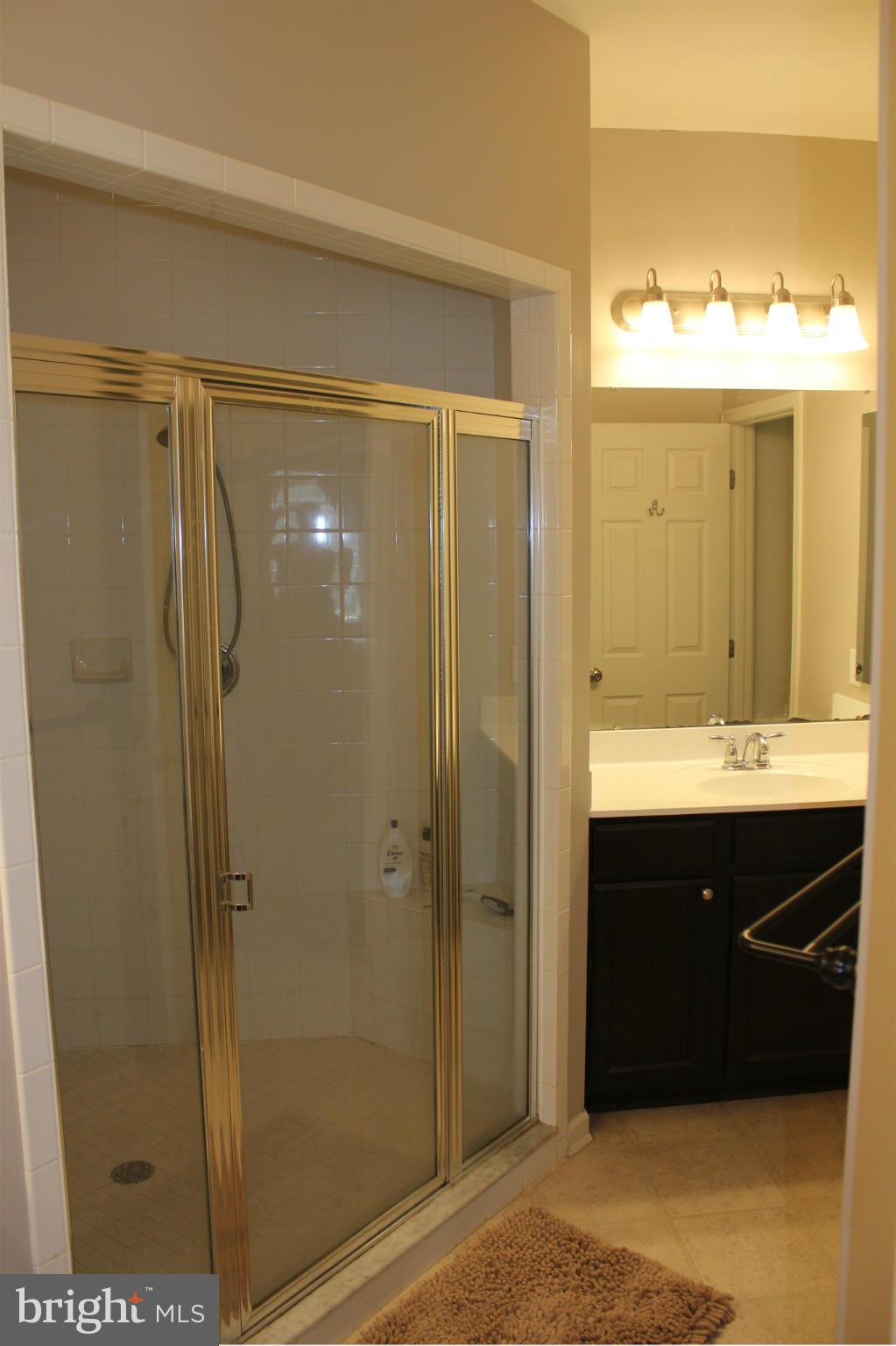 STONEY RUN - Residential Lease