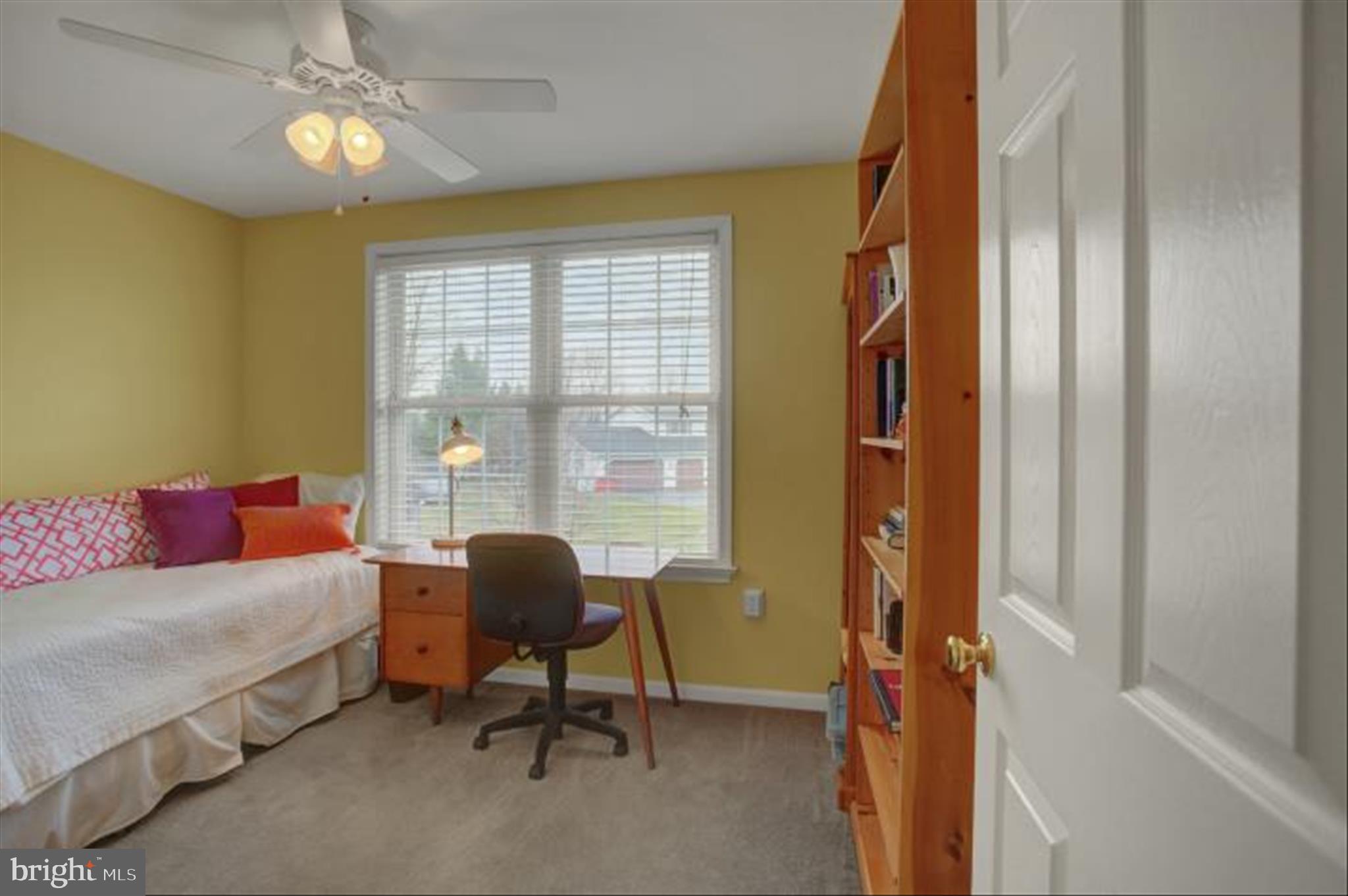 MOUNTAIN VIEW - Residential