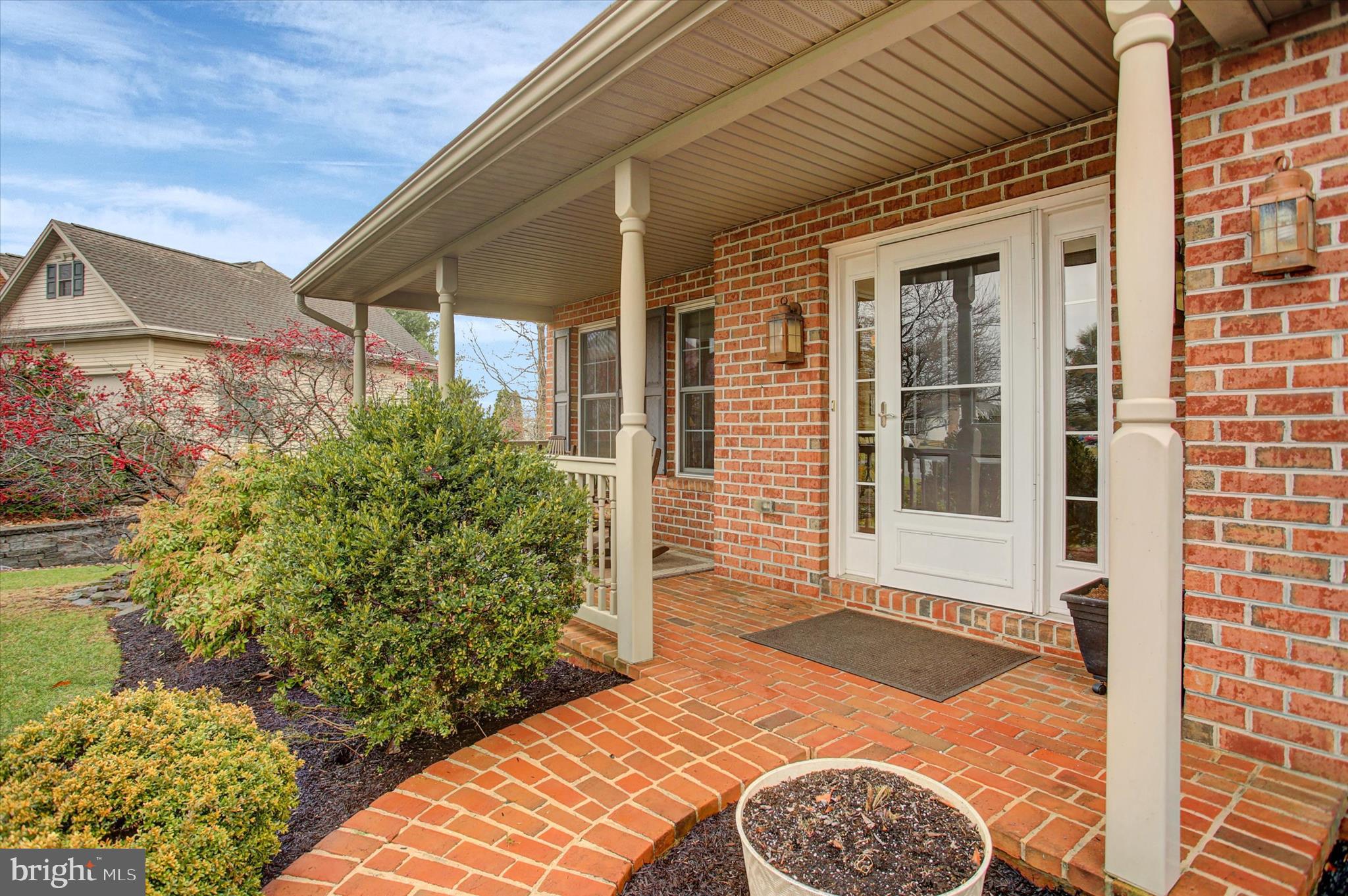 MOUNTAIN VIEW - Residential