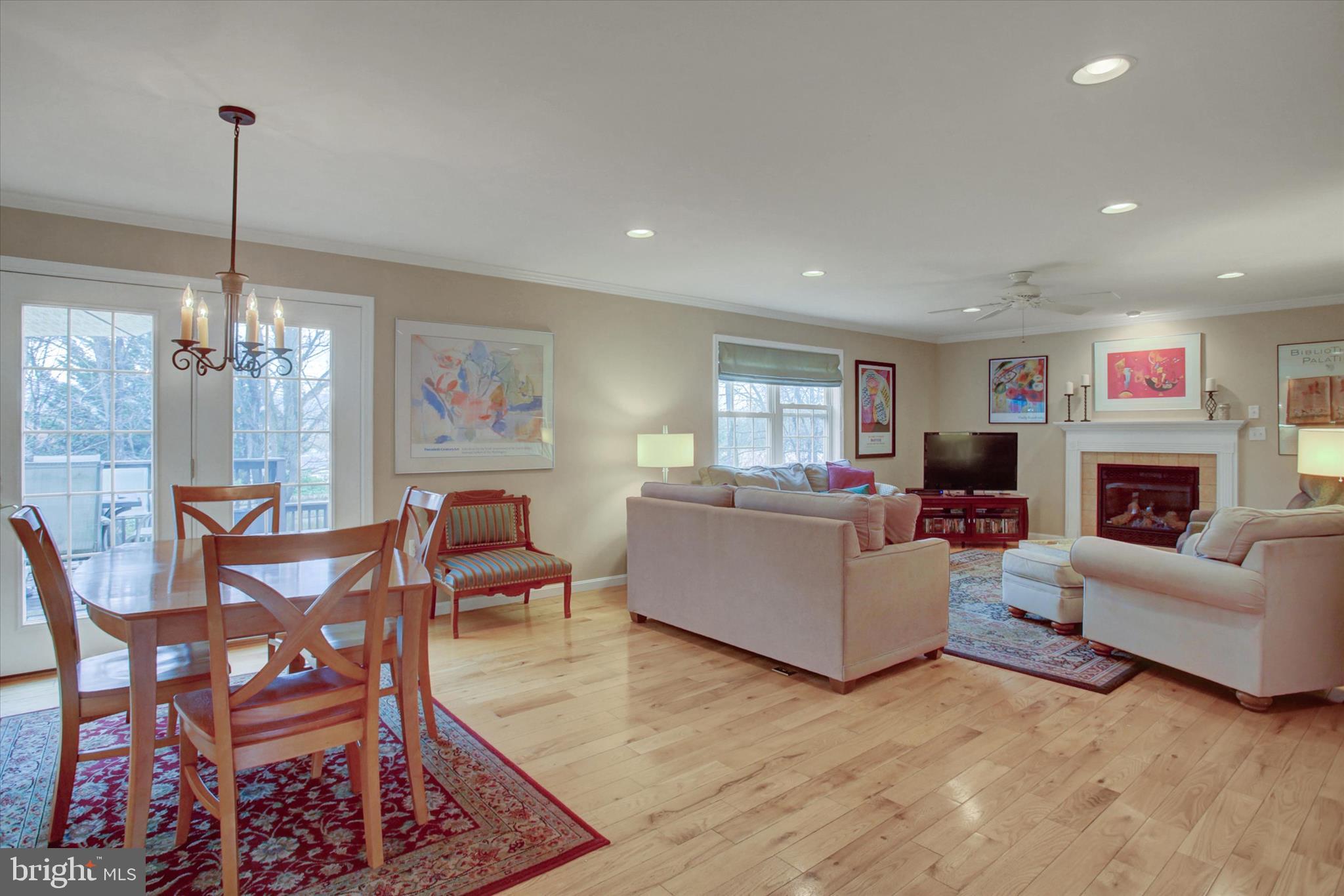 MOUNTAIN VIEW - Residential