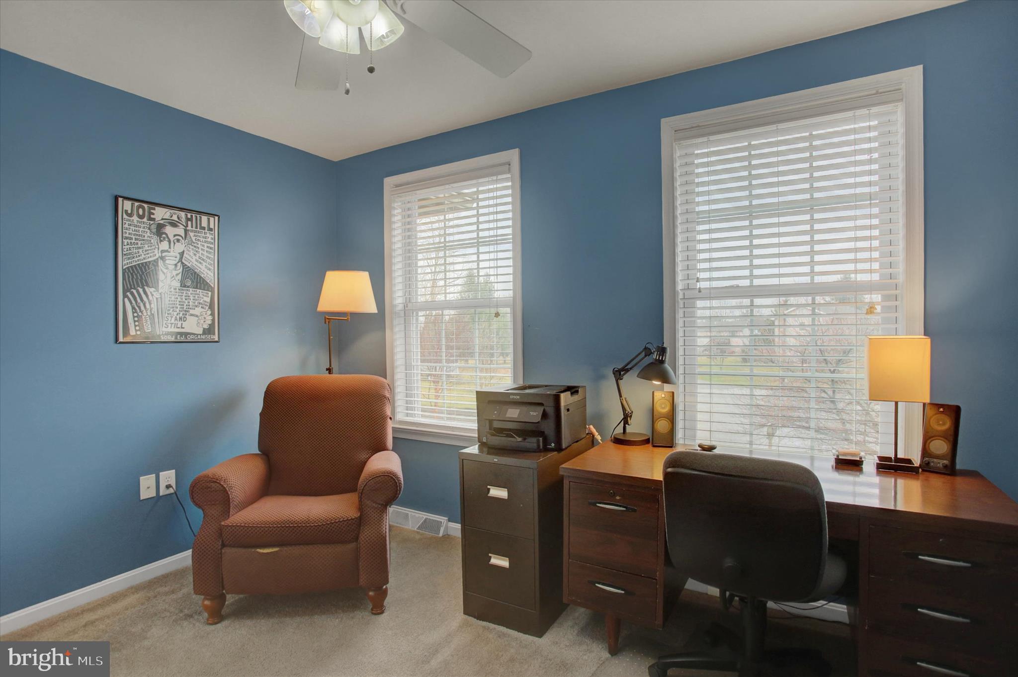 MOUNTAIN VIEW - Residential