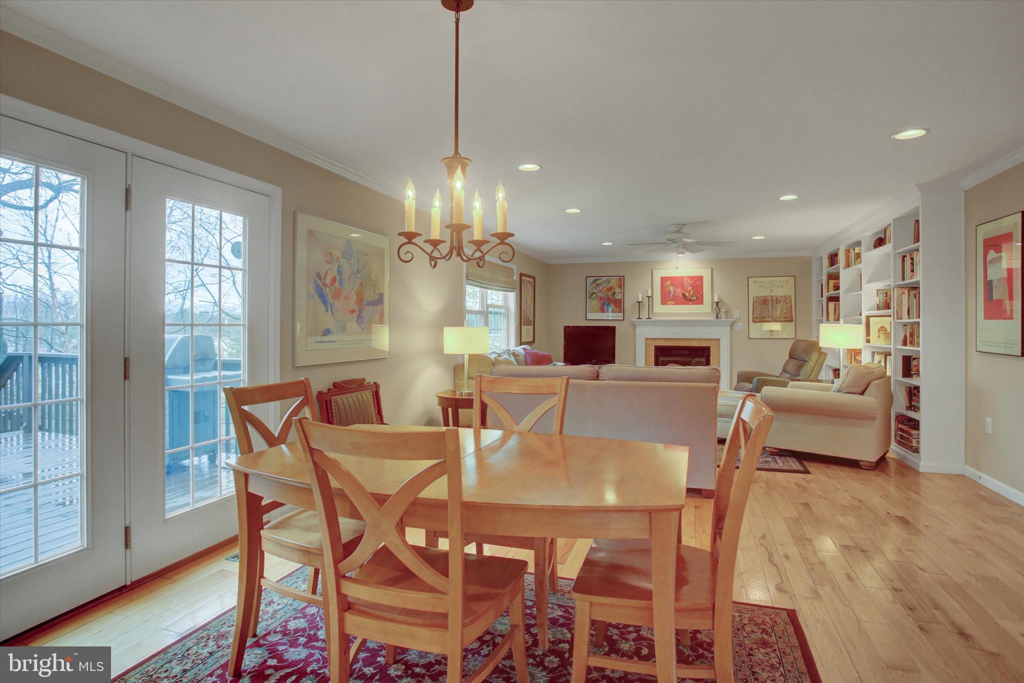 MOUNTAIN VIEW - Residential