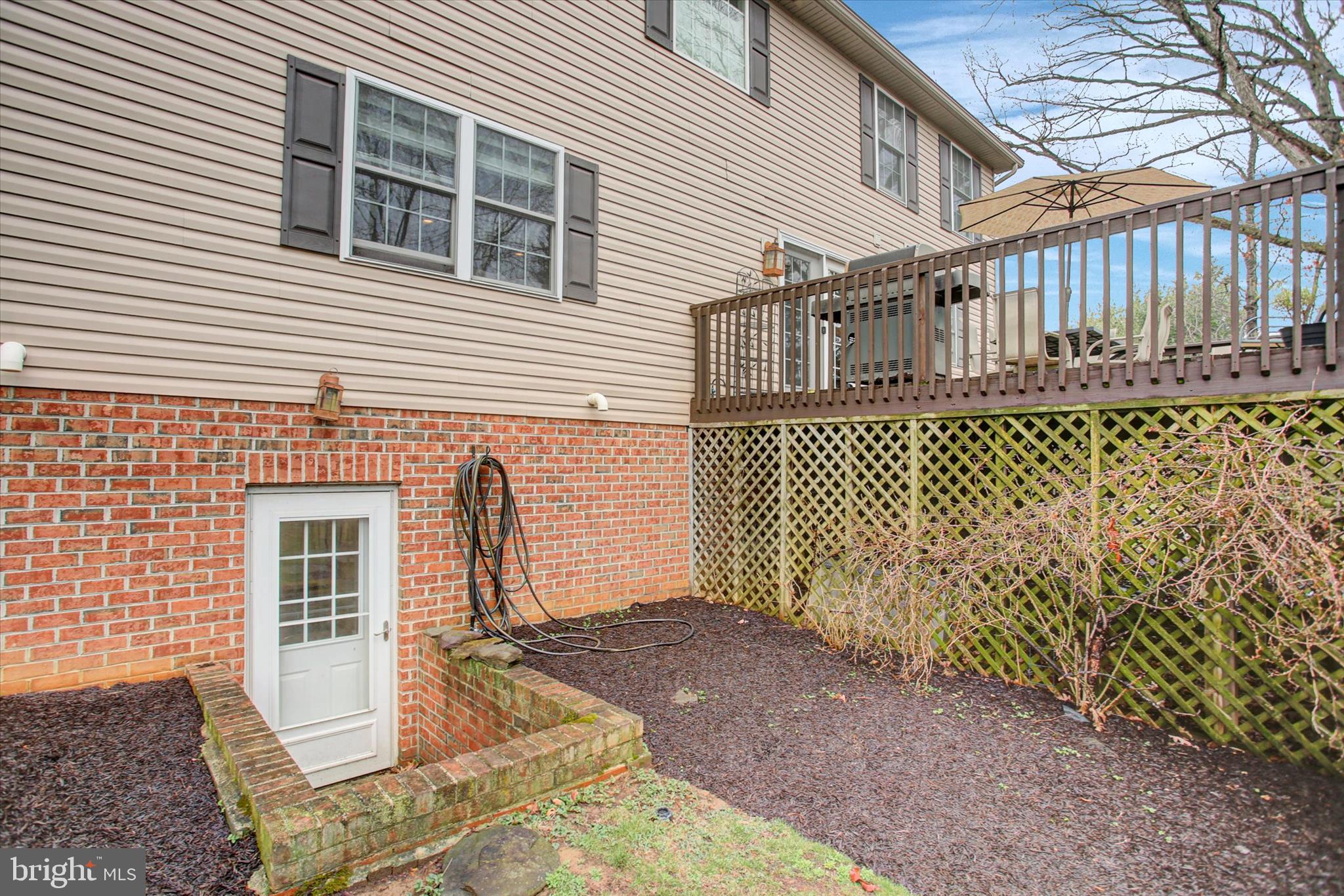 MOUNTAIN VIEW - Residential