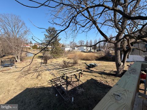Tiny photo for 807 W Main Street, WAYNESBORO, PA 17268 (MLS # PAFL2032926)
