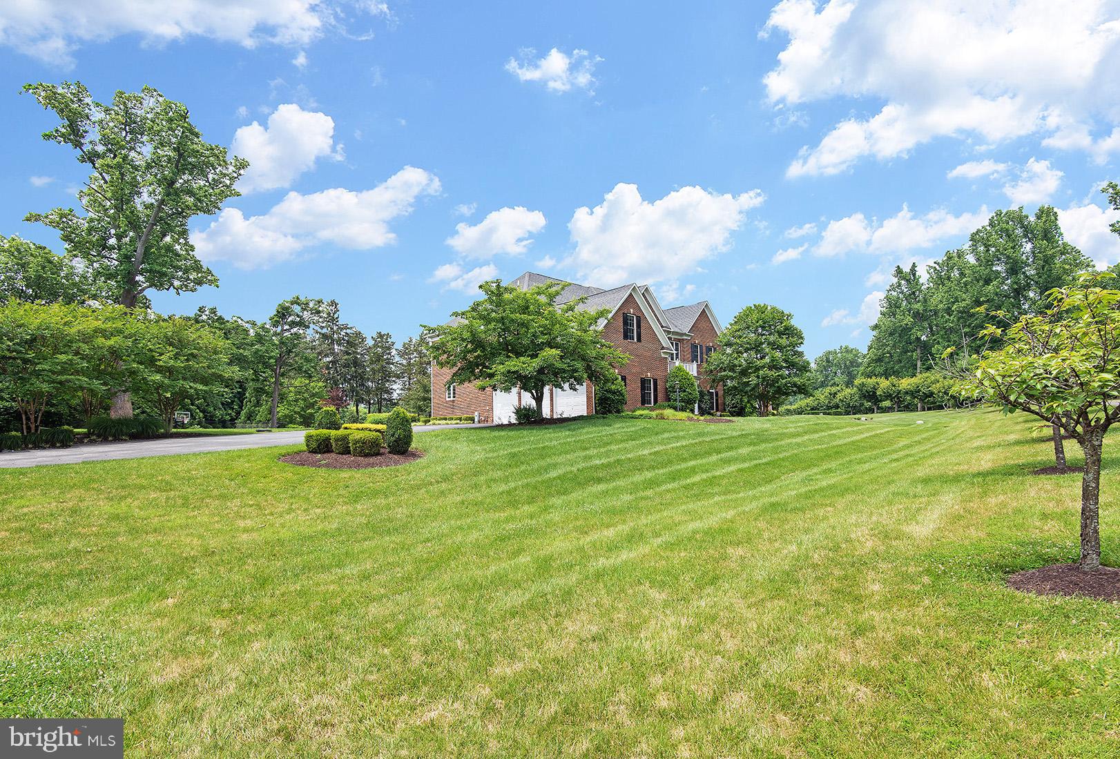 RIVERWOOD - Residential