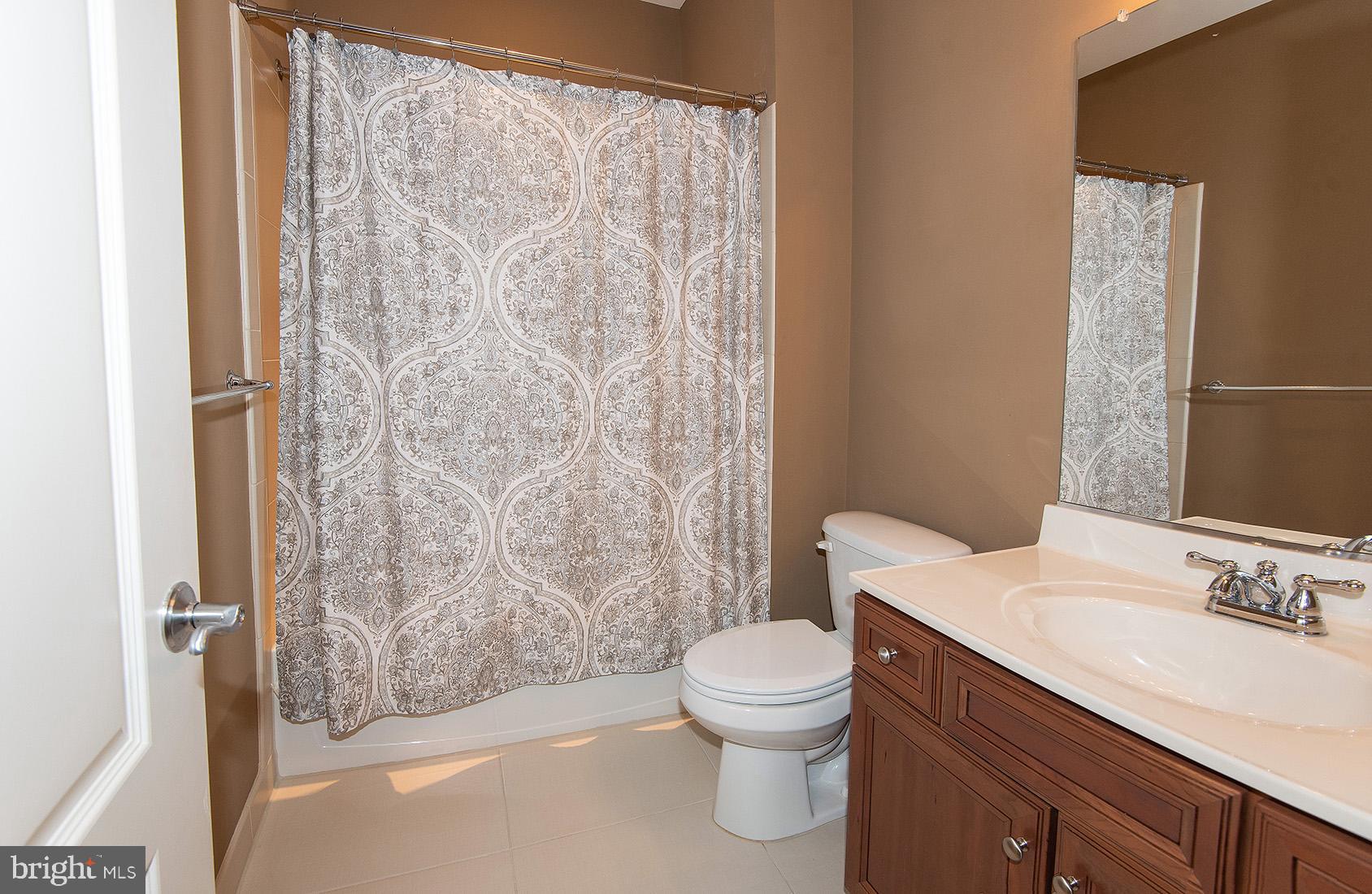 RIVERWOOD - Residential