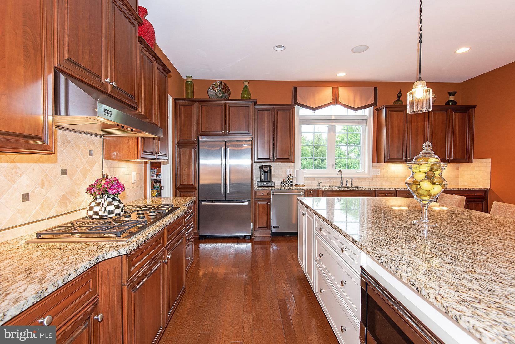 RIVERWOOD - Residential