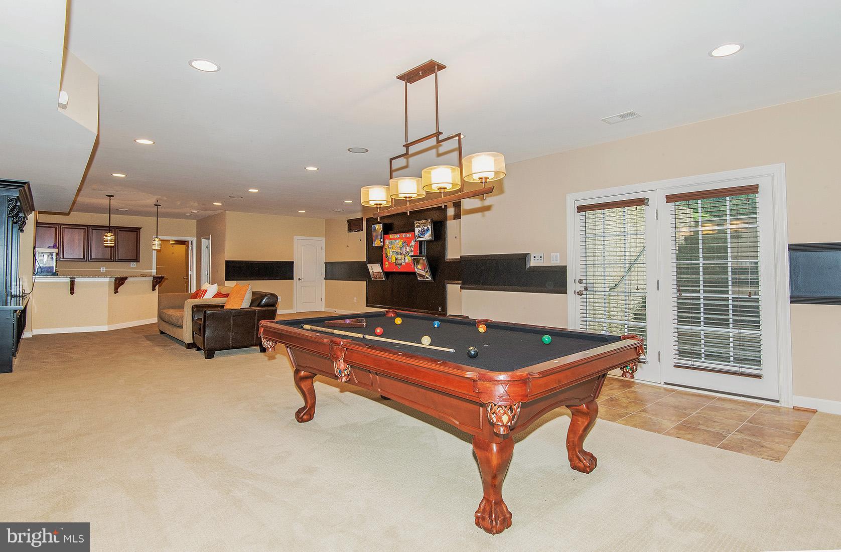 RIVERWOOD - Residential