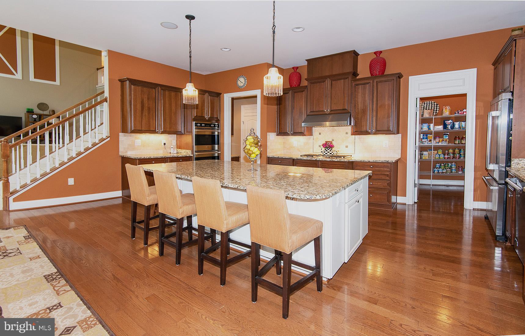 RIVERWOOD - Residential