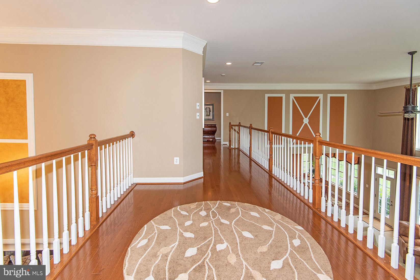 RIVERWOOD - Residential