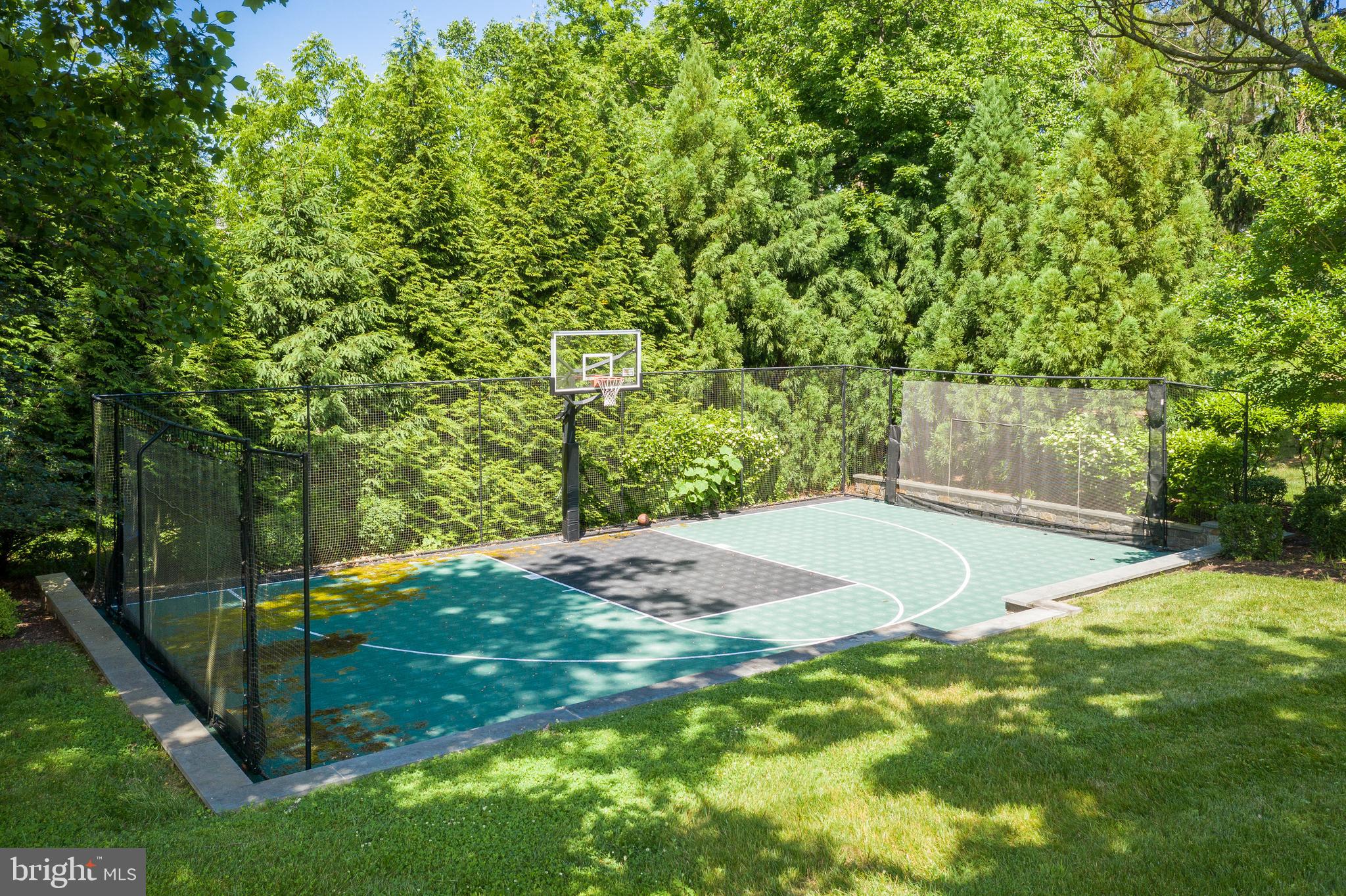 RIVERWOOD - Residential