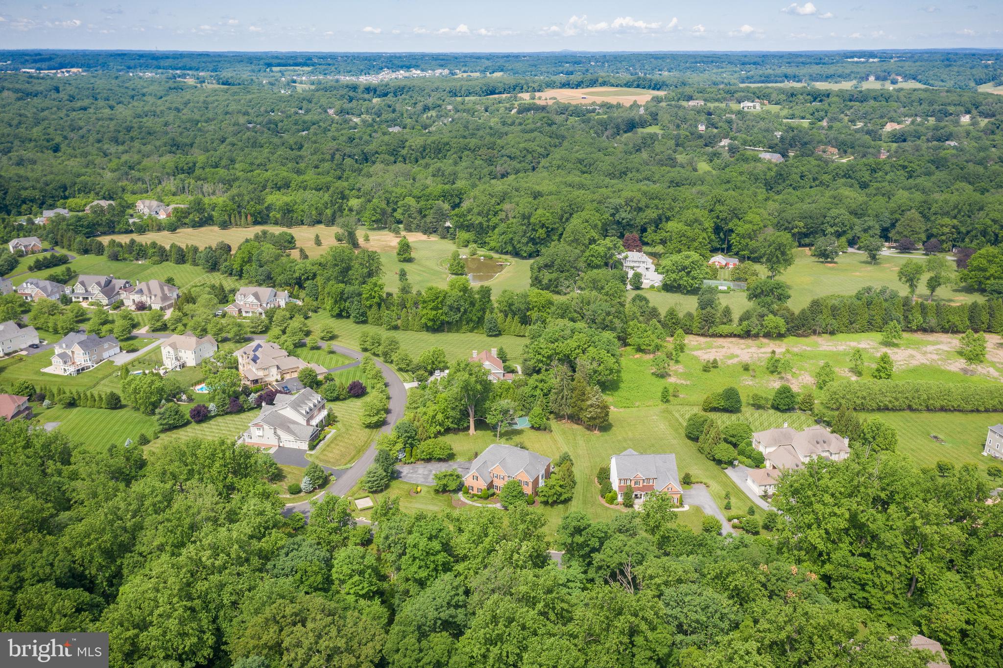 RIVERWOOD - Residential