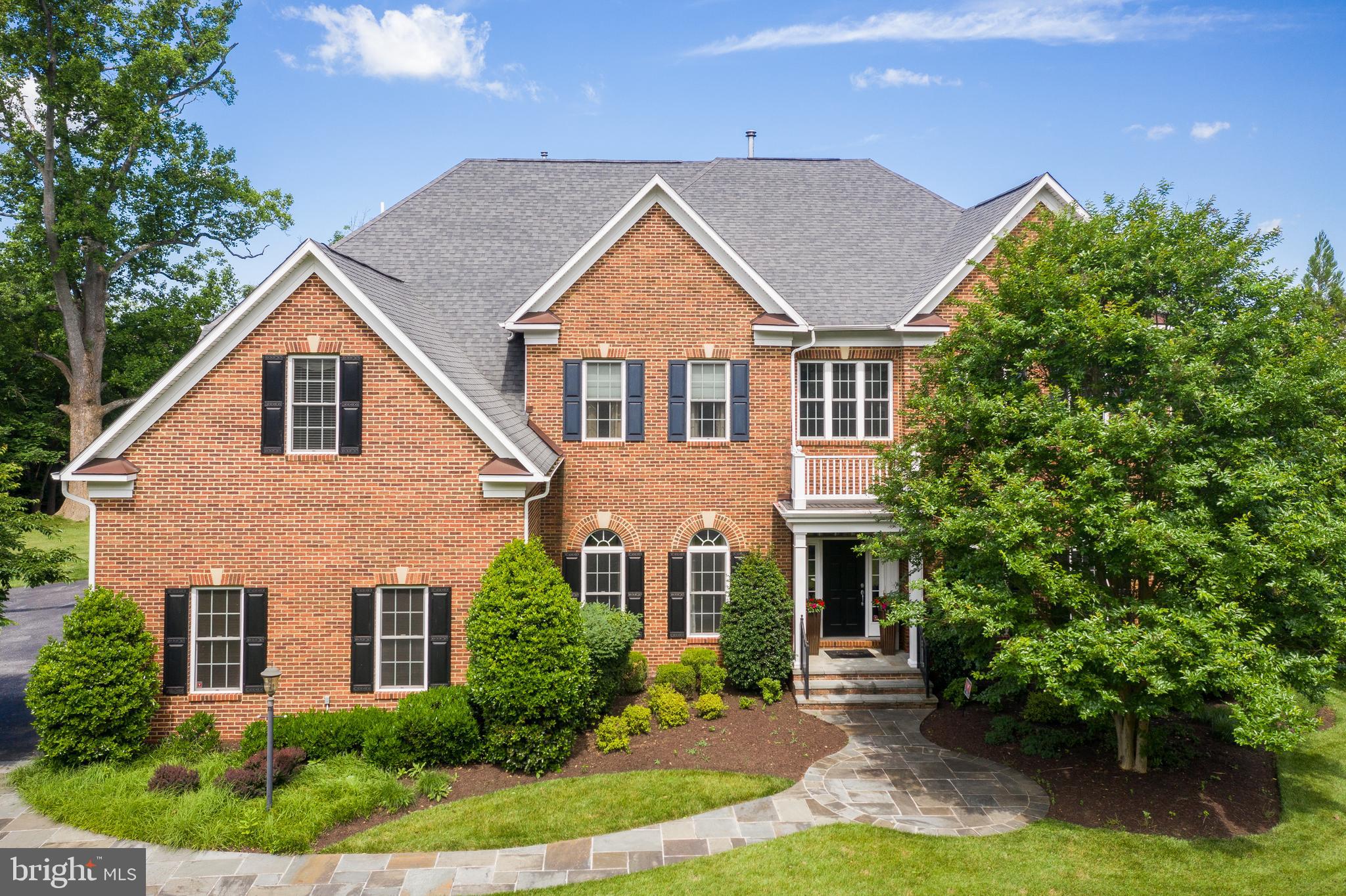 RIVERWOOD - Residential