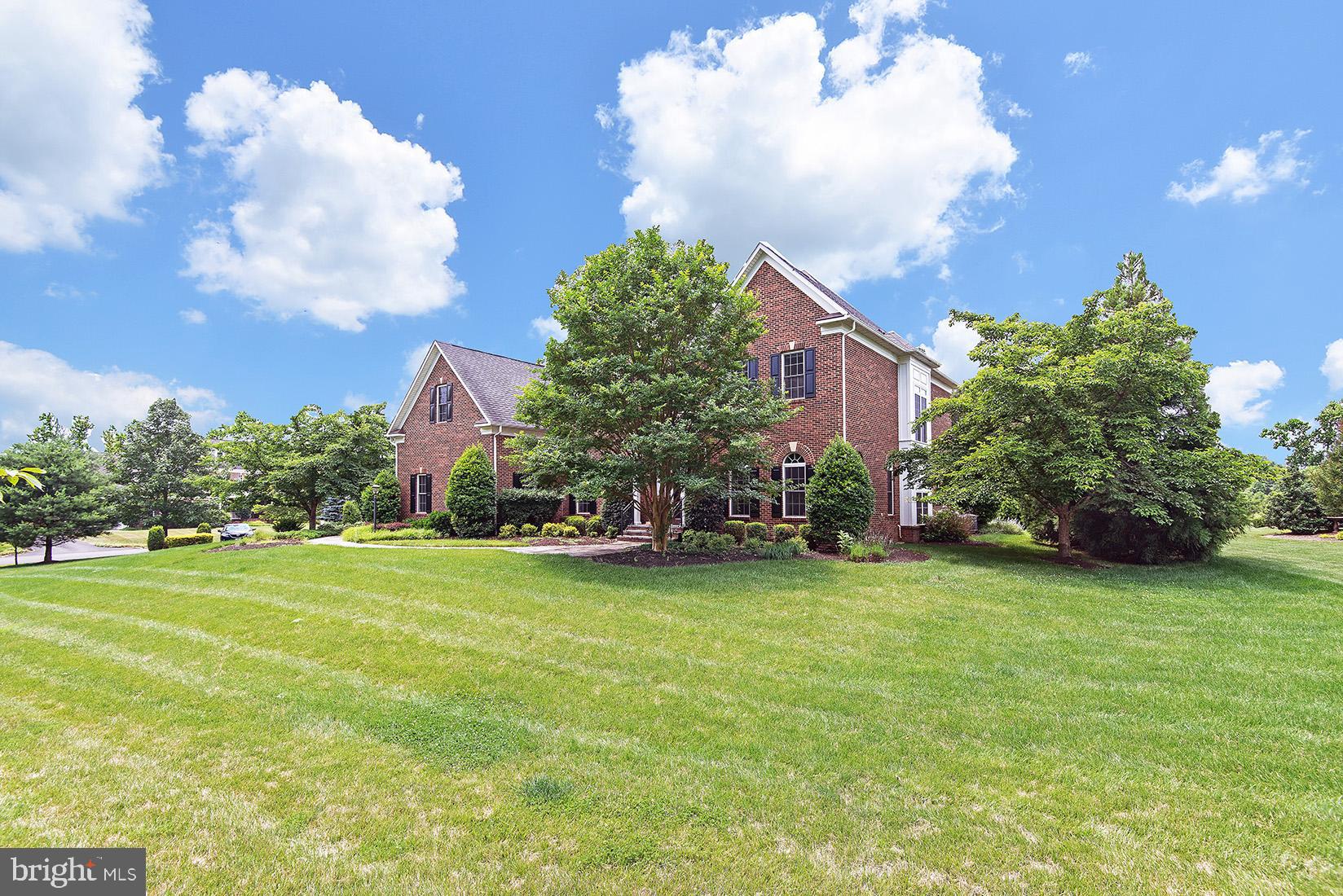 RIVERWOOD - Residential