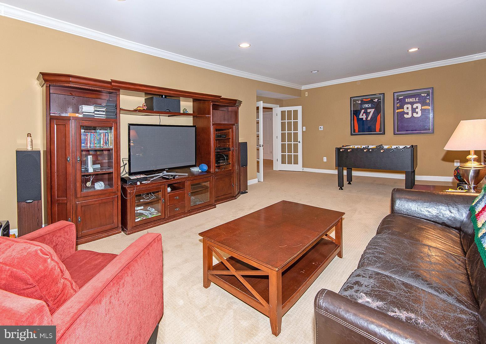 RIVERWOOD - Residential