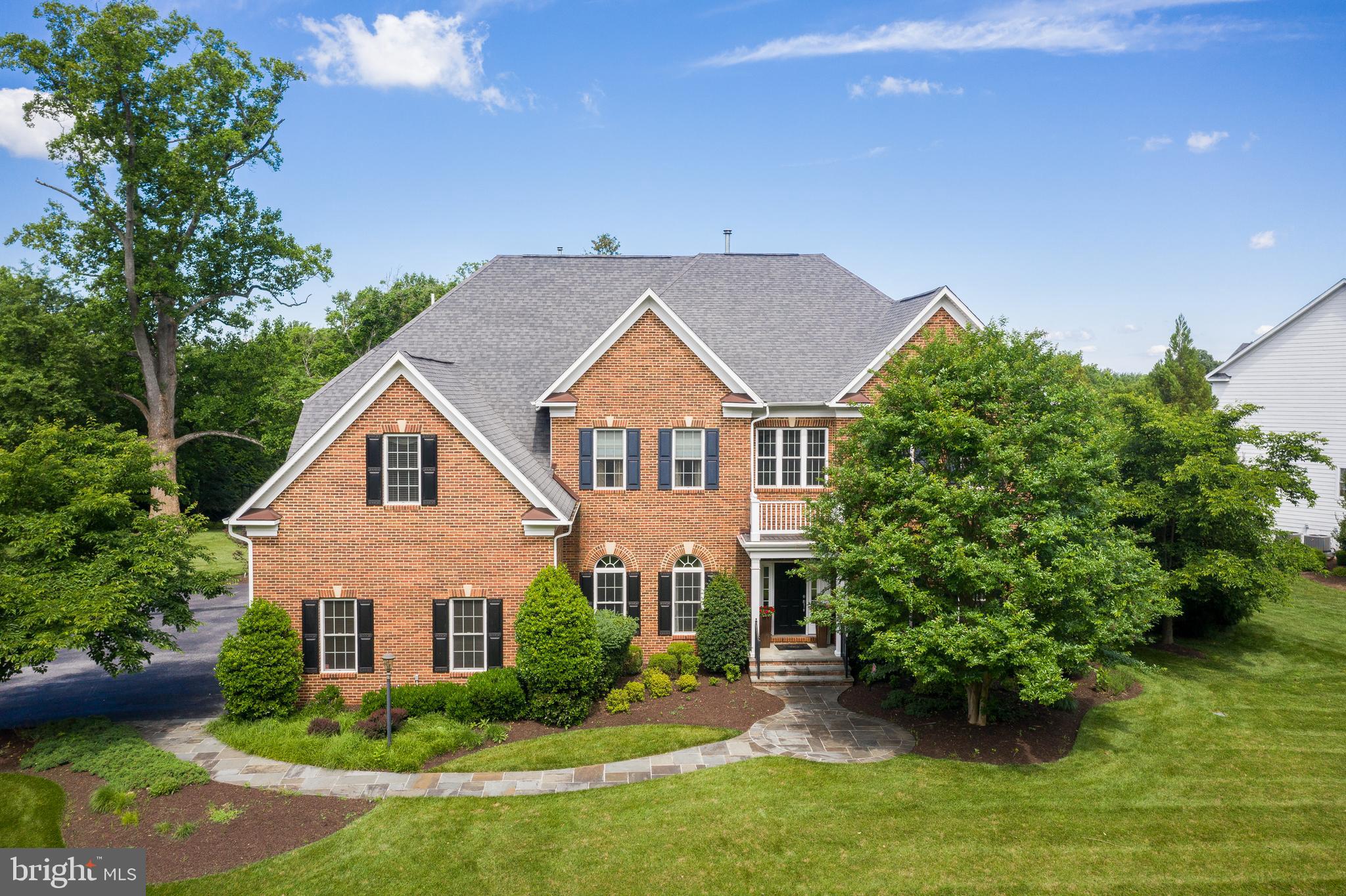 RIVERWOOD - Residential