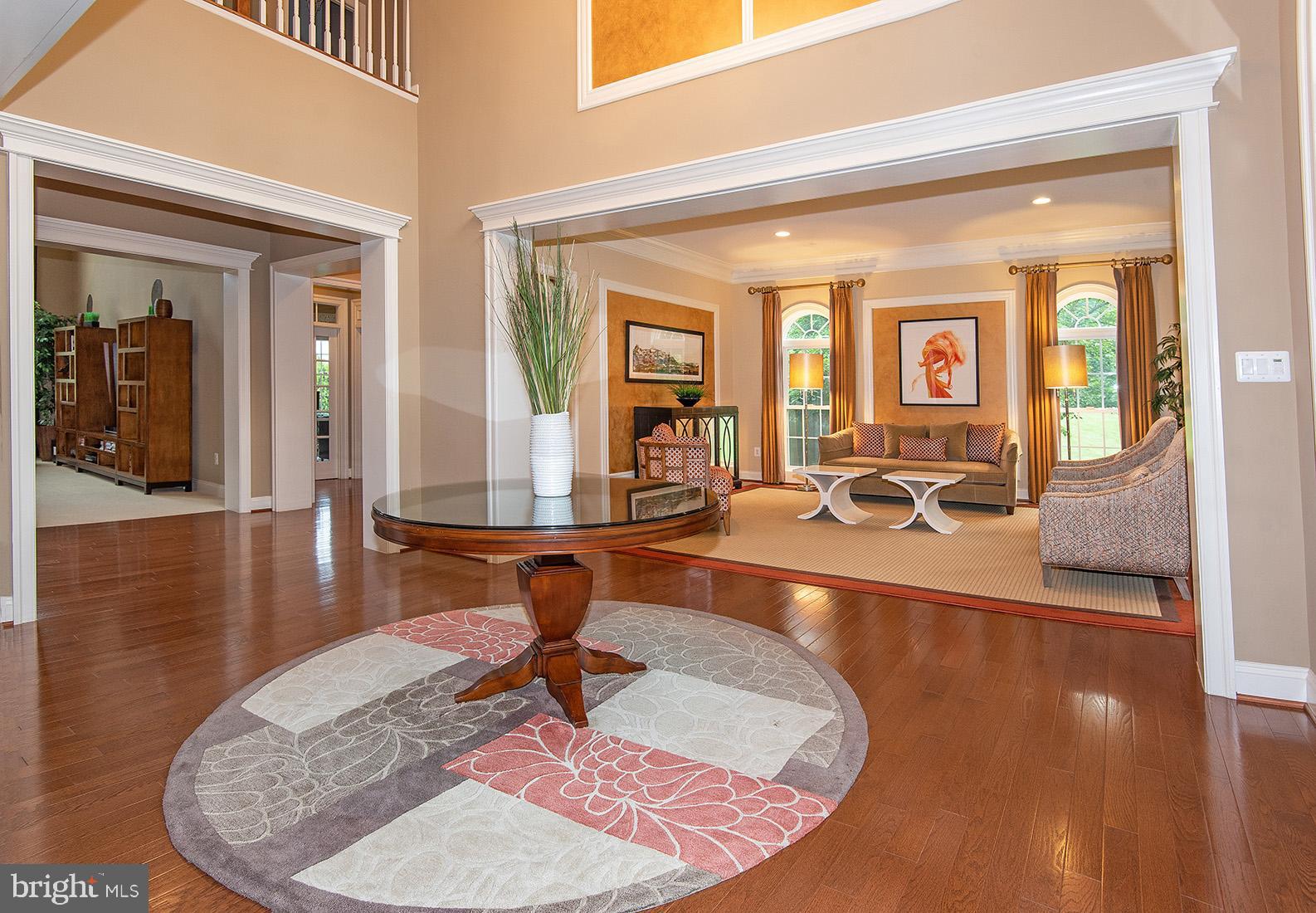 RIVERWOOD - Residential