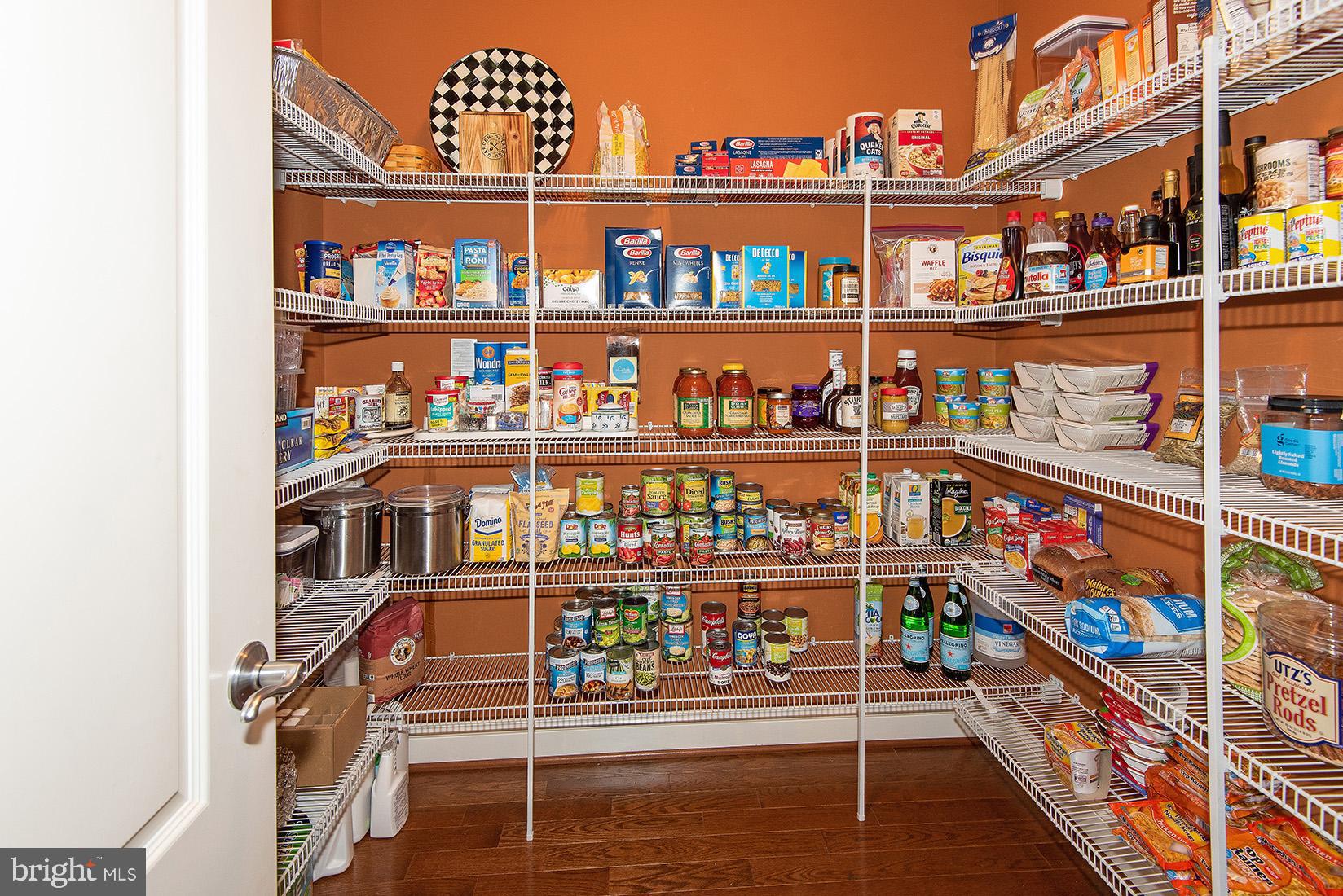 RIVERWOOD - Residential