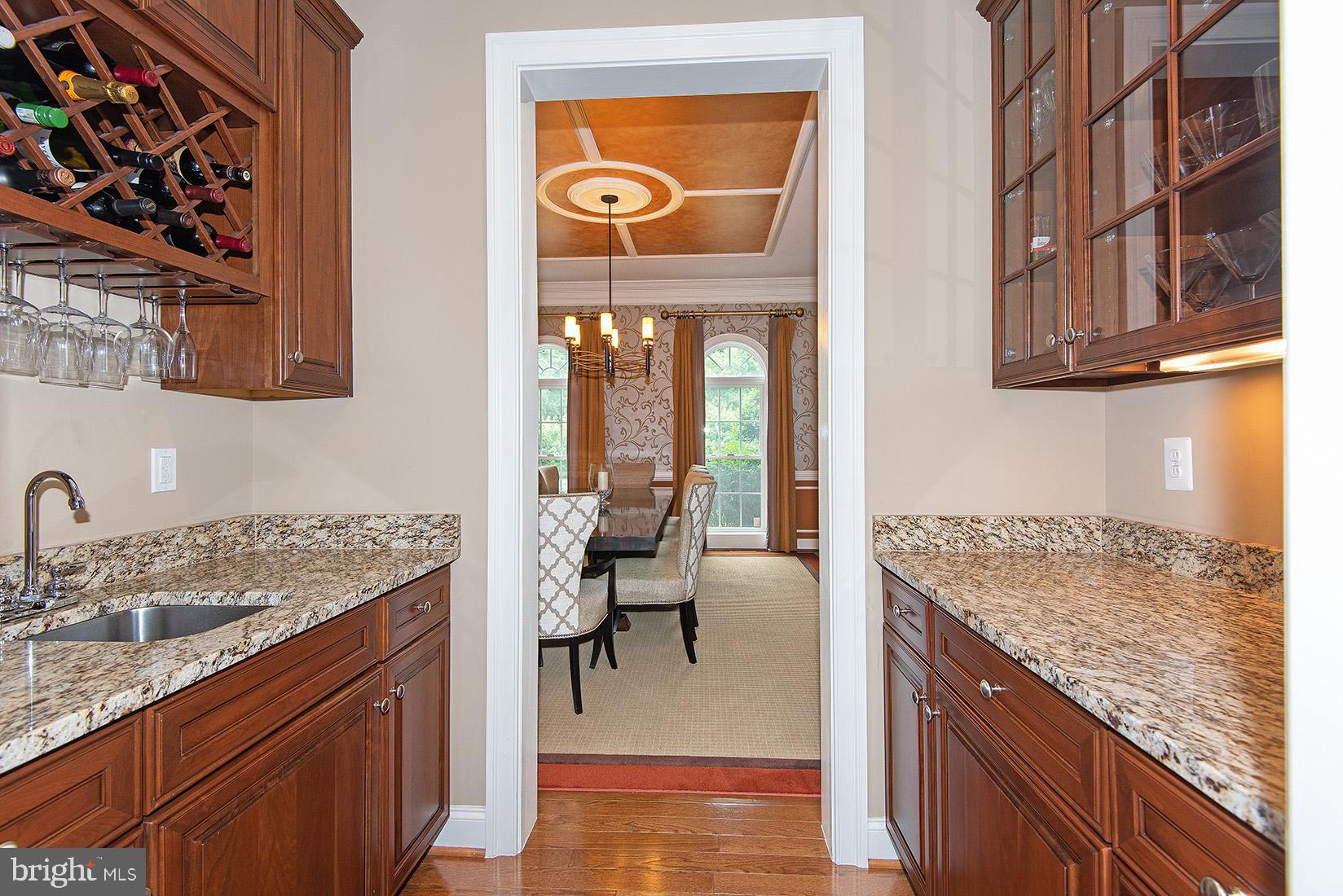 RIVERWOOD - Residential