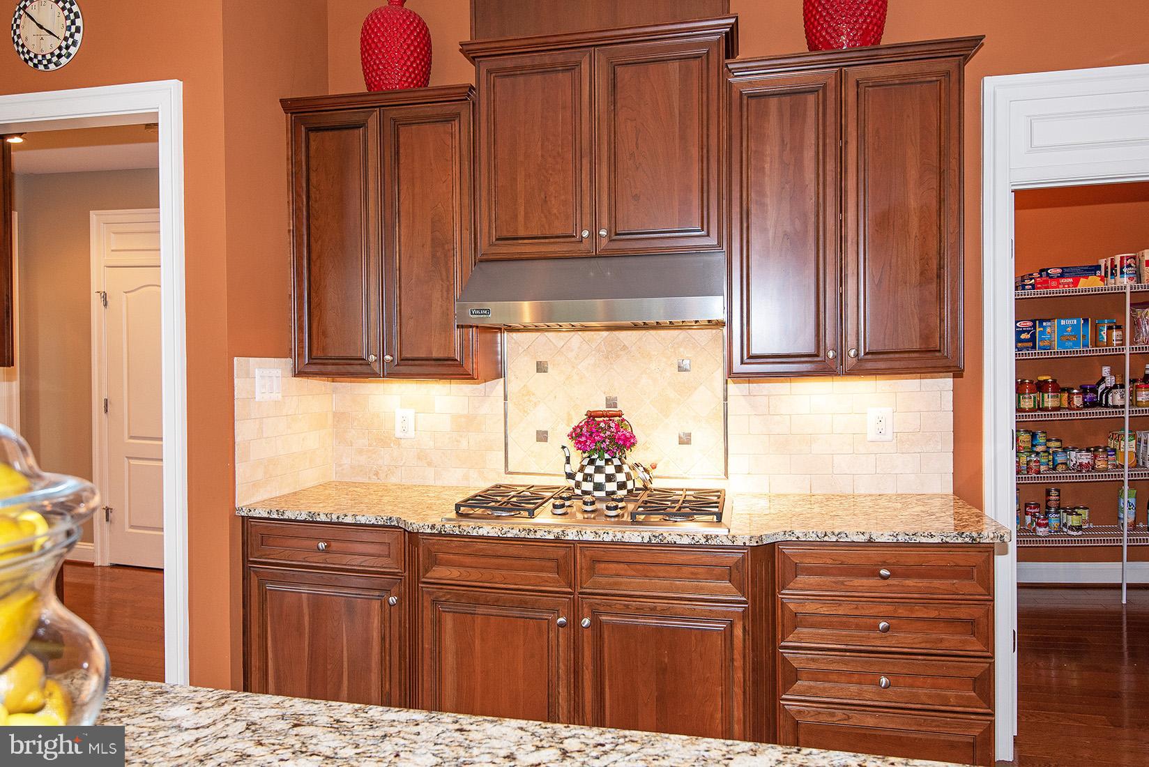 RIVERWOOD - Residential