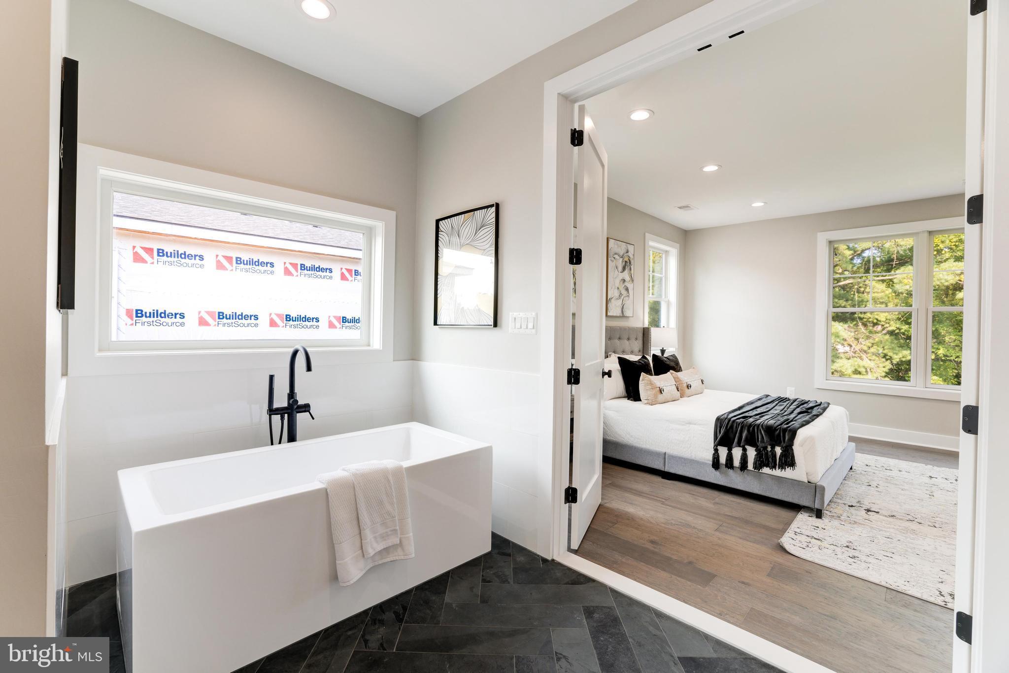 PIMMIT HILLS - Residential