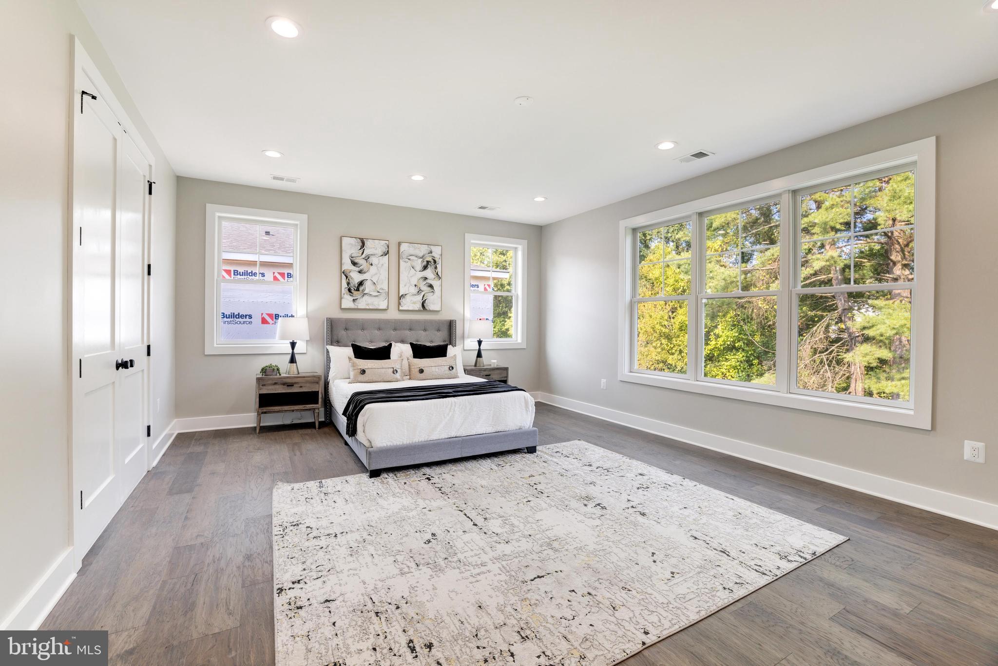 PIMMIT HILLS - Residential